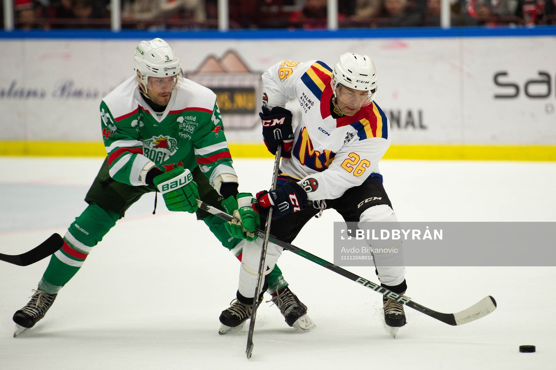 Malmö Redhawks Mats Näslund och Rögles Henrik Rosenström