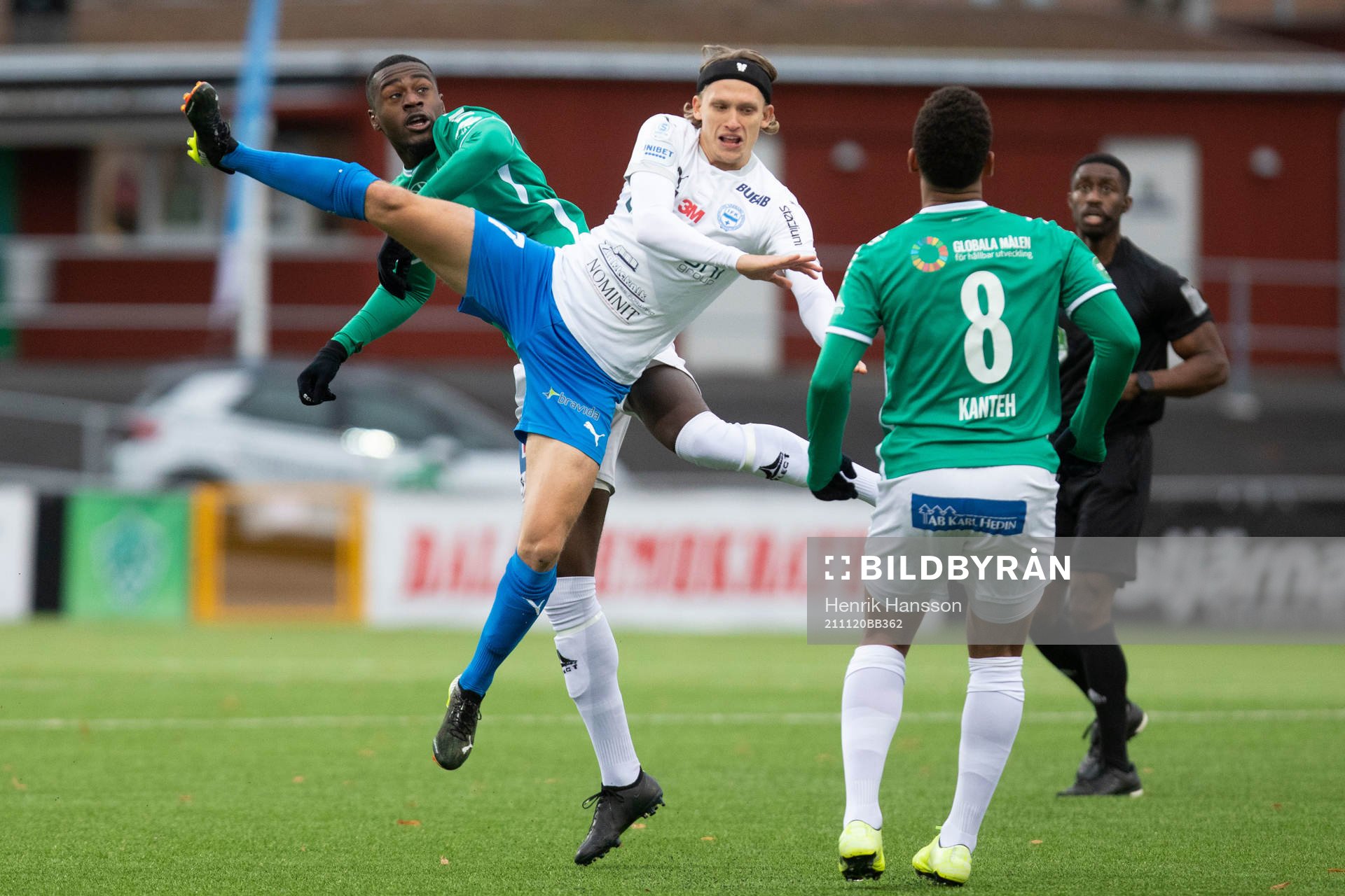 Värnamos Charlie Vindehall i duell Brages Adil Titi