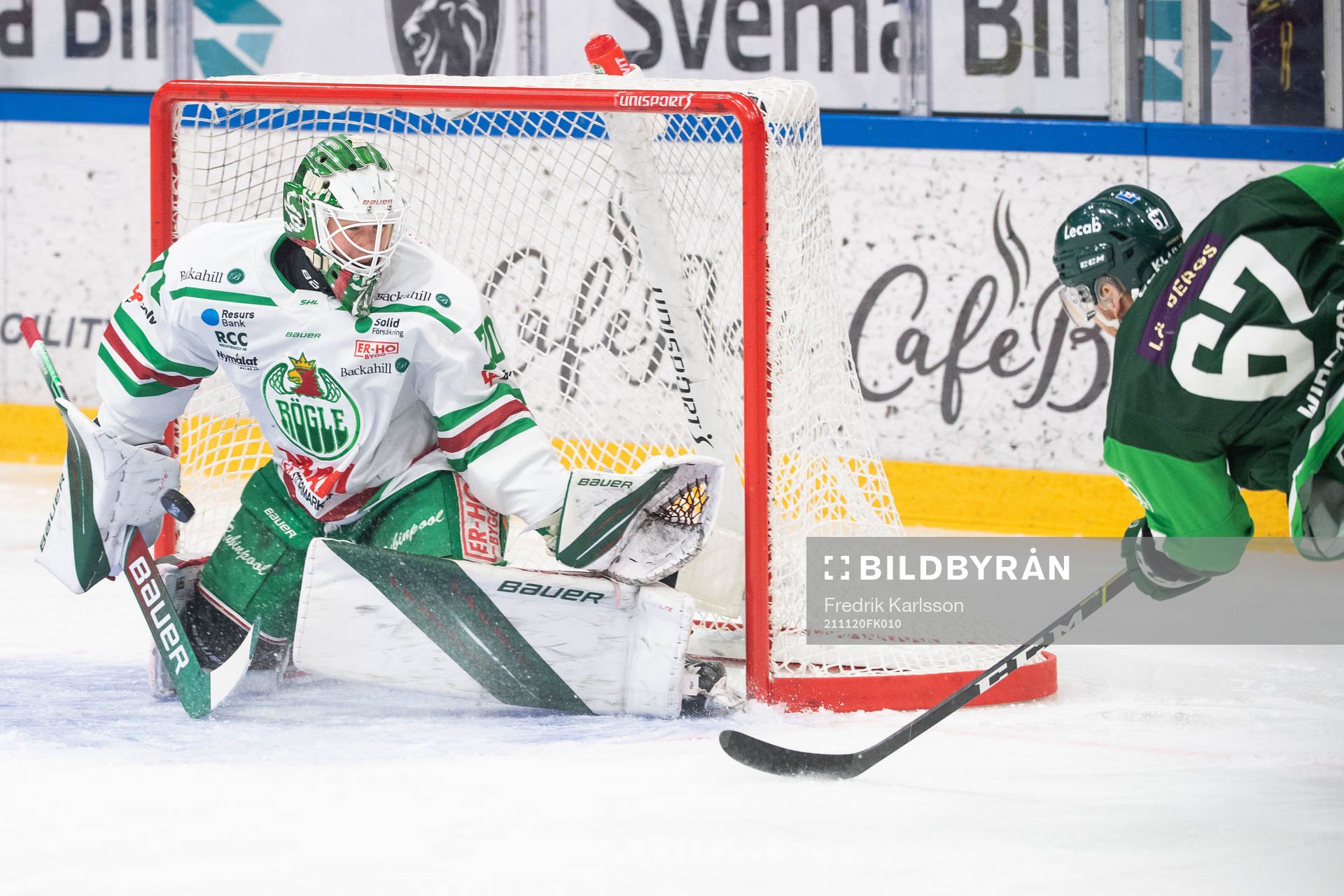 Rögles målvakt Calle Clang och Färjestads Pontus