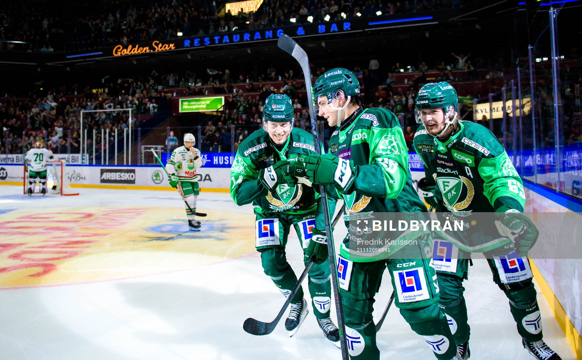 Färjestads Victor Ejdsell, Joel Nyström och Linus
