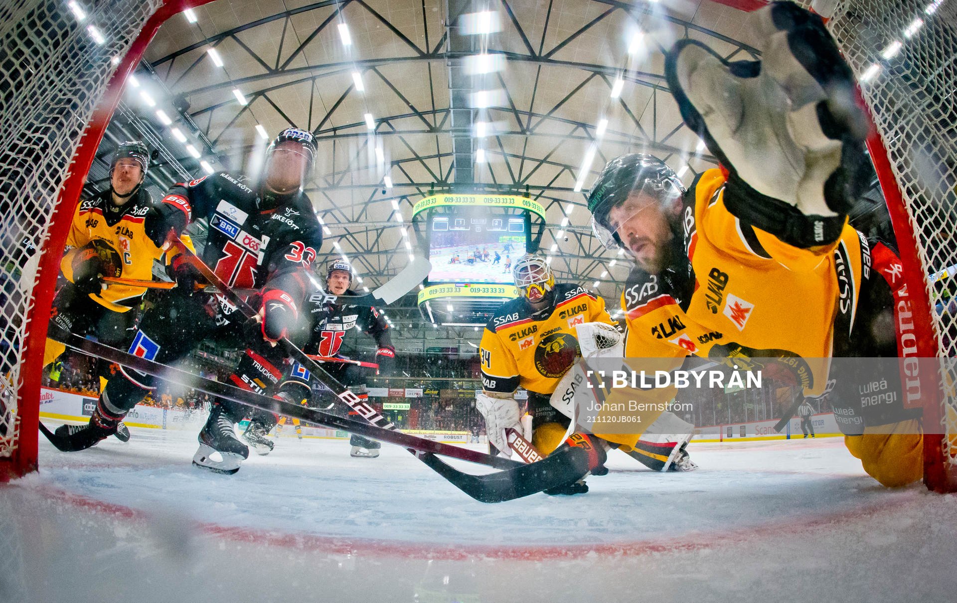 Örebros Christopher Mastomäki gör 2-2 på Luleås