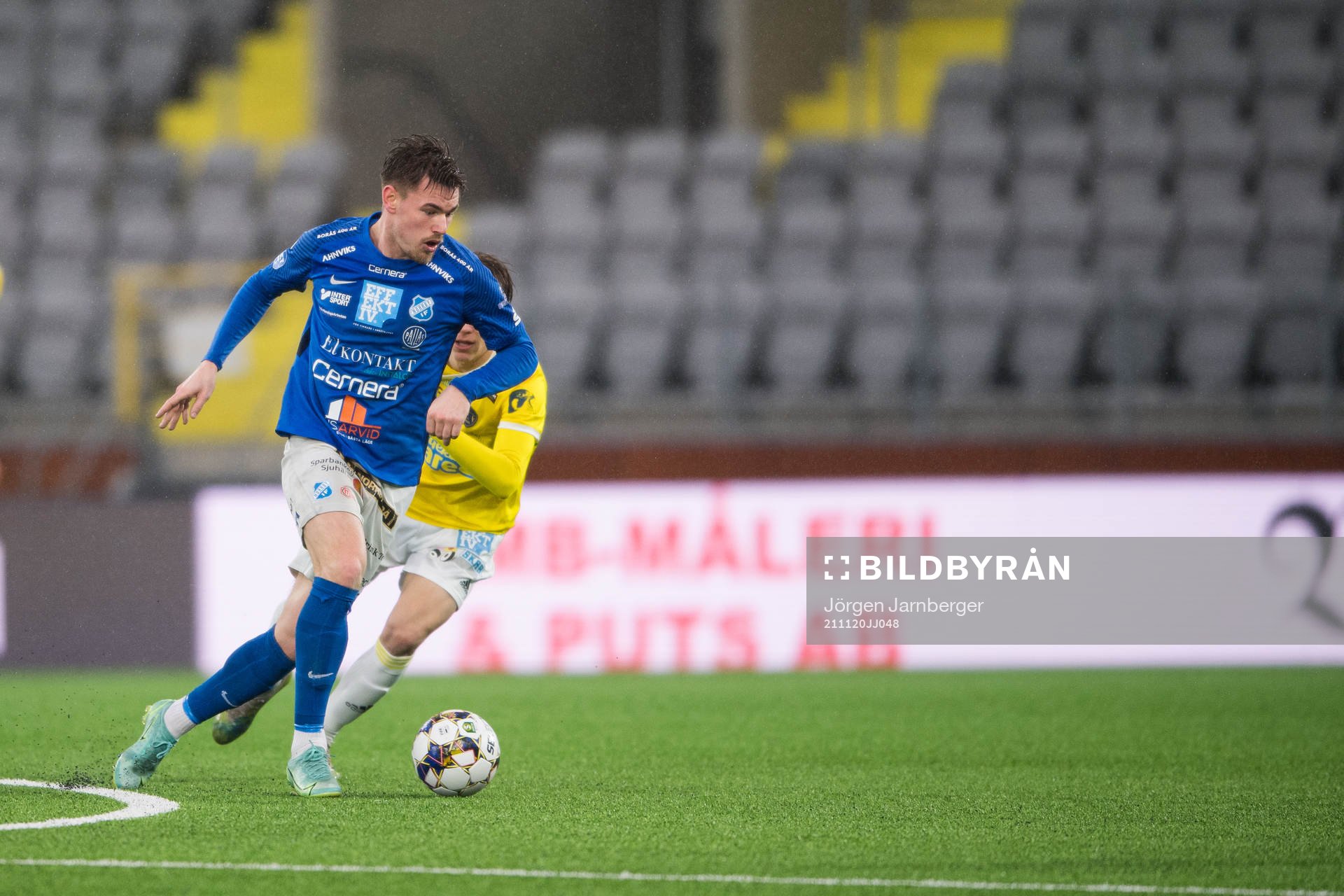 Norrbys Rasmus Örqvist under fotbollsmatchen i Superettan mellan Norrby och Falkenberg den 20 november 2021 i Borås. 