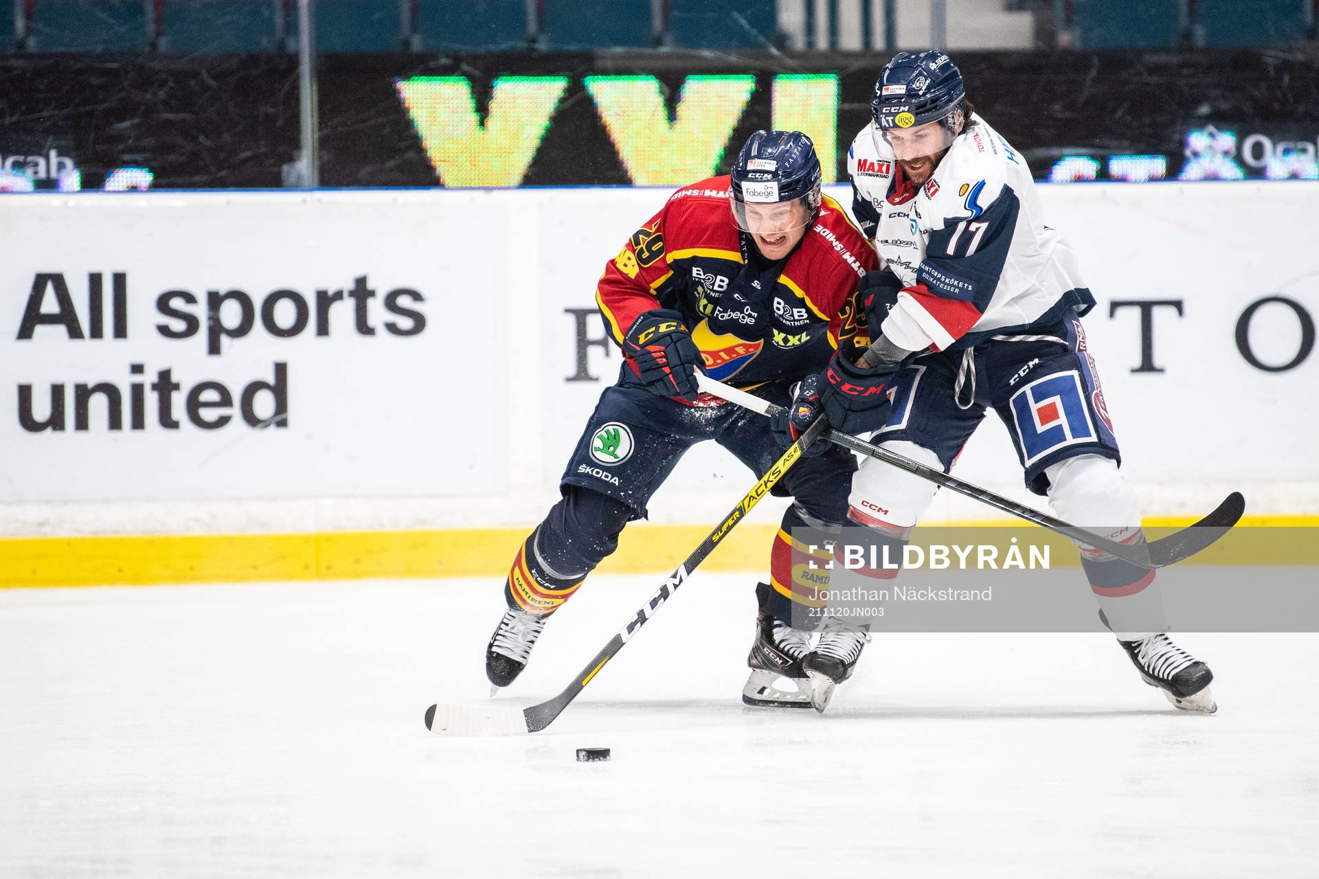 Djurgårdens Sebastian Strandberg och Linköpings Brian