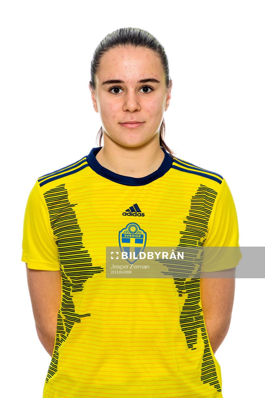 Matilda Ekblom i F15-landslaget