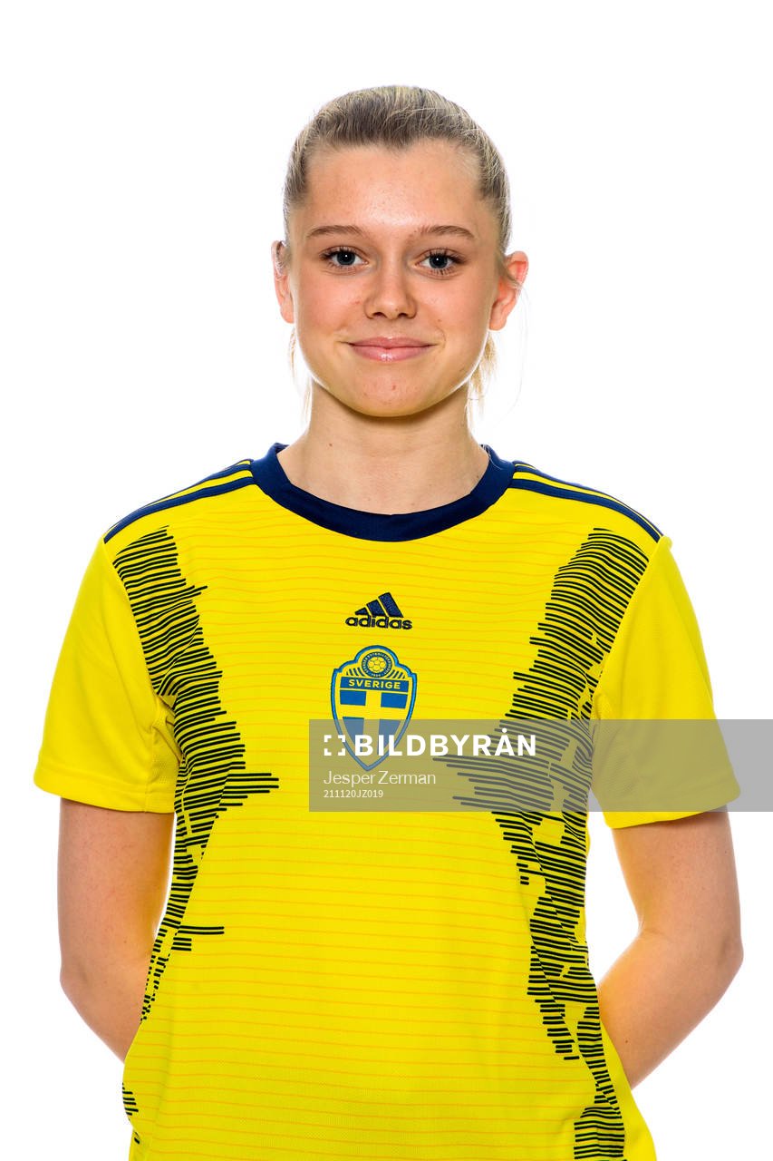 Lea Ahl i F15-landslaget