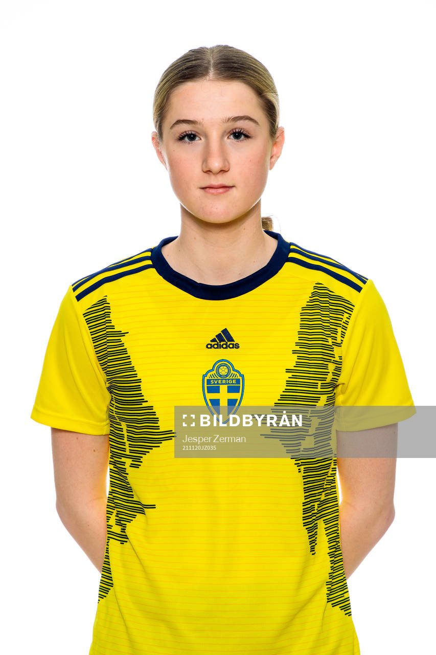 Alexandra Larsson i F15-landslaget