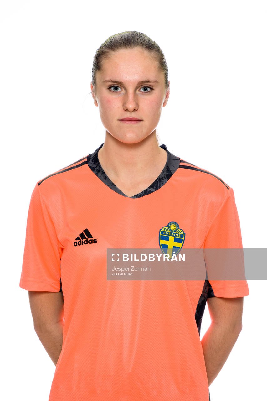 Julia Cavander i F15-landslaget