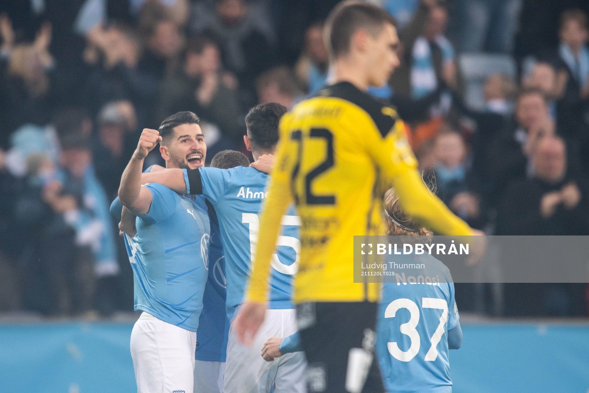 Malmö FFs Antonio Colak jublar efter 1-0 under fotbollsmatchen i Allsvenskan mellan Malmö FF och Häcken den 20 november 2021 i Malmö. 