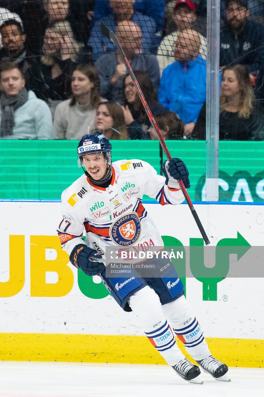 Växjös Emil Forslund jublar