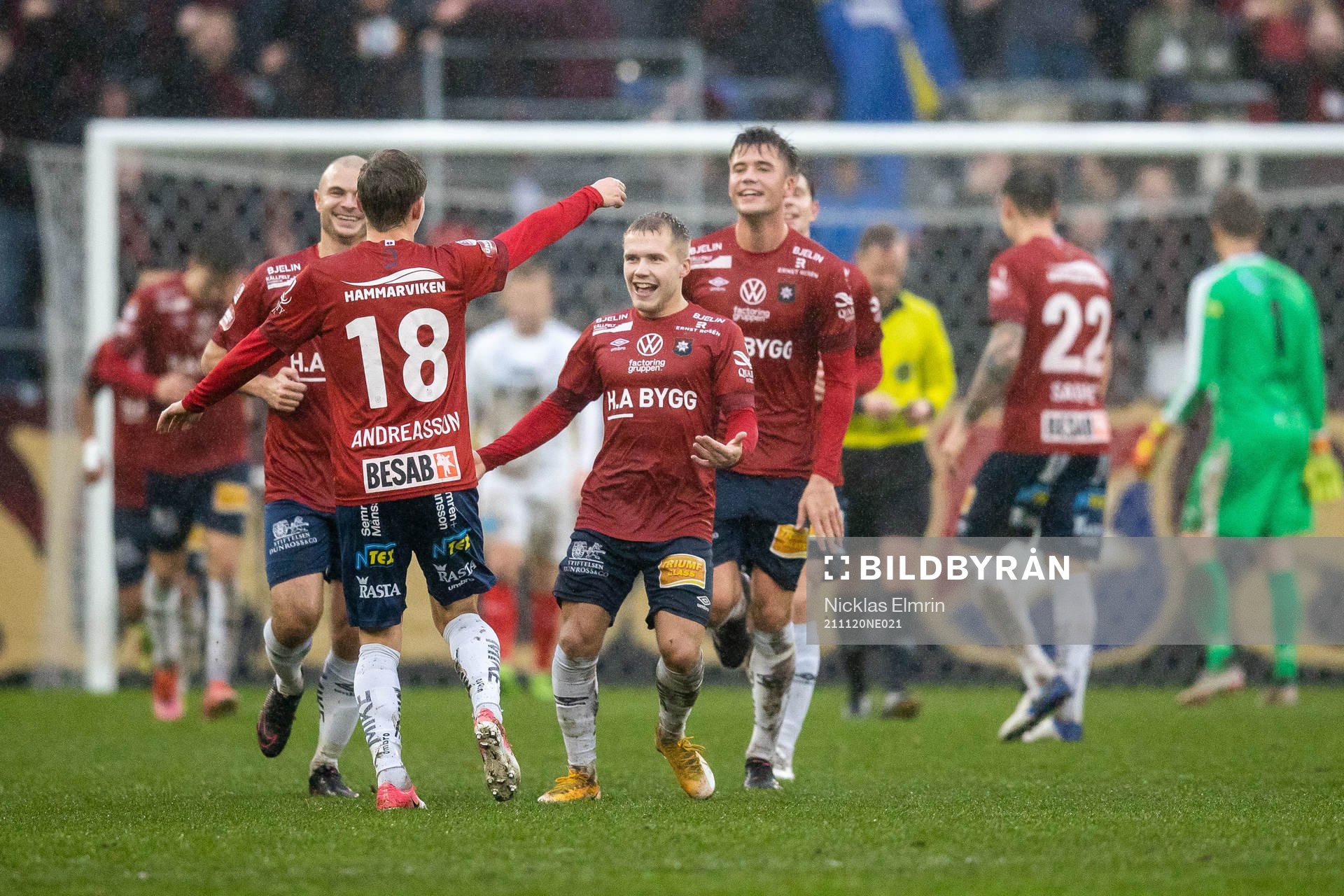 Örgrytes spelare jublar