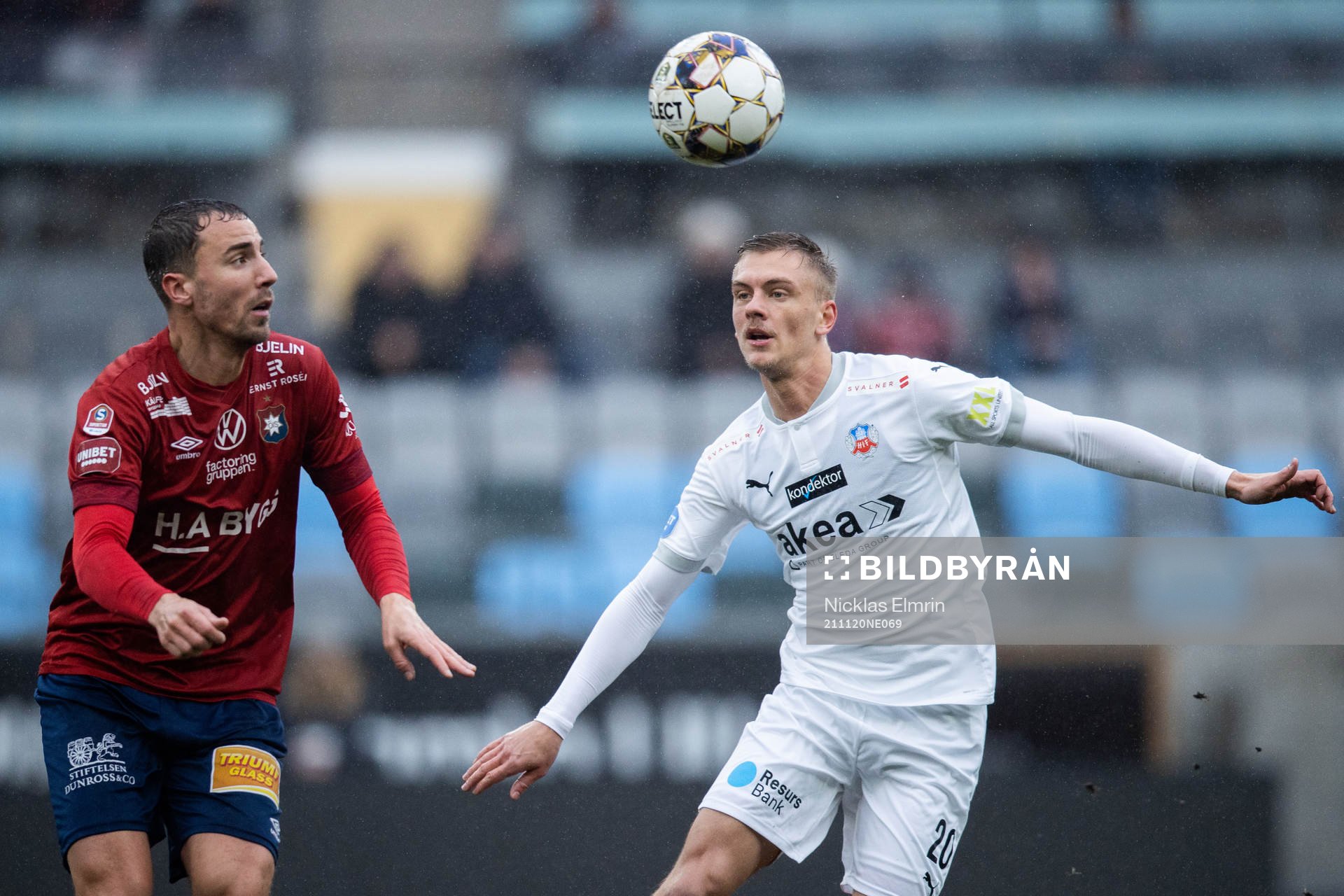 Örgrytes Jonathan Azulay och Helsingborgs Dennis Olsson