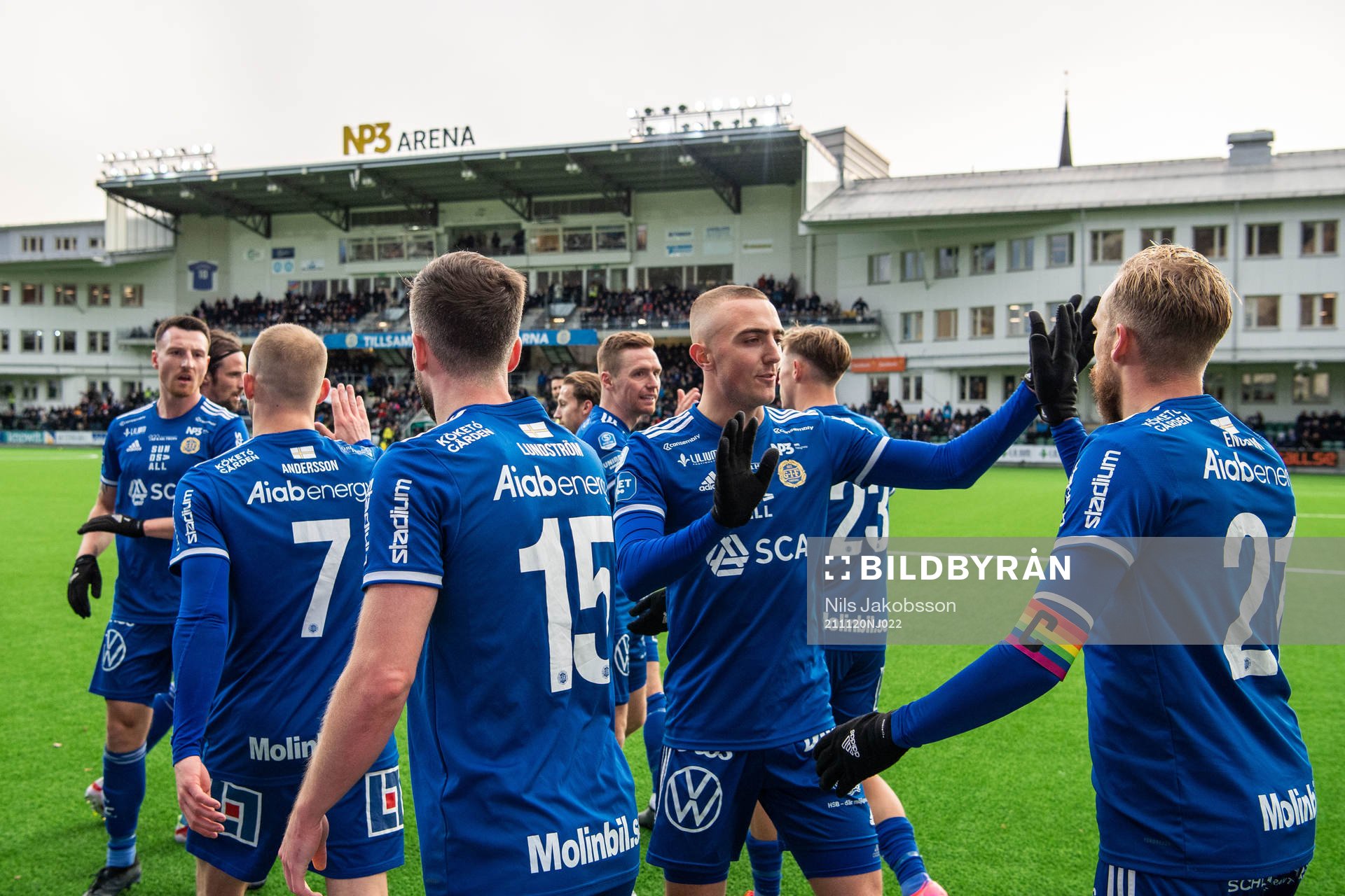 Sundsvalls spelare jublar