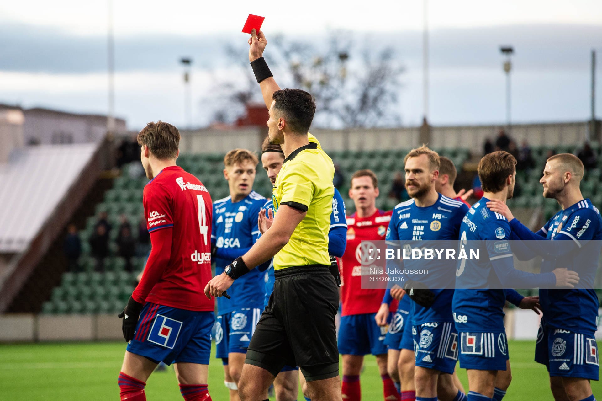 Östers John Stenberg blir utvisad