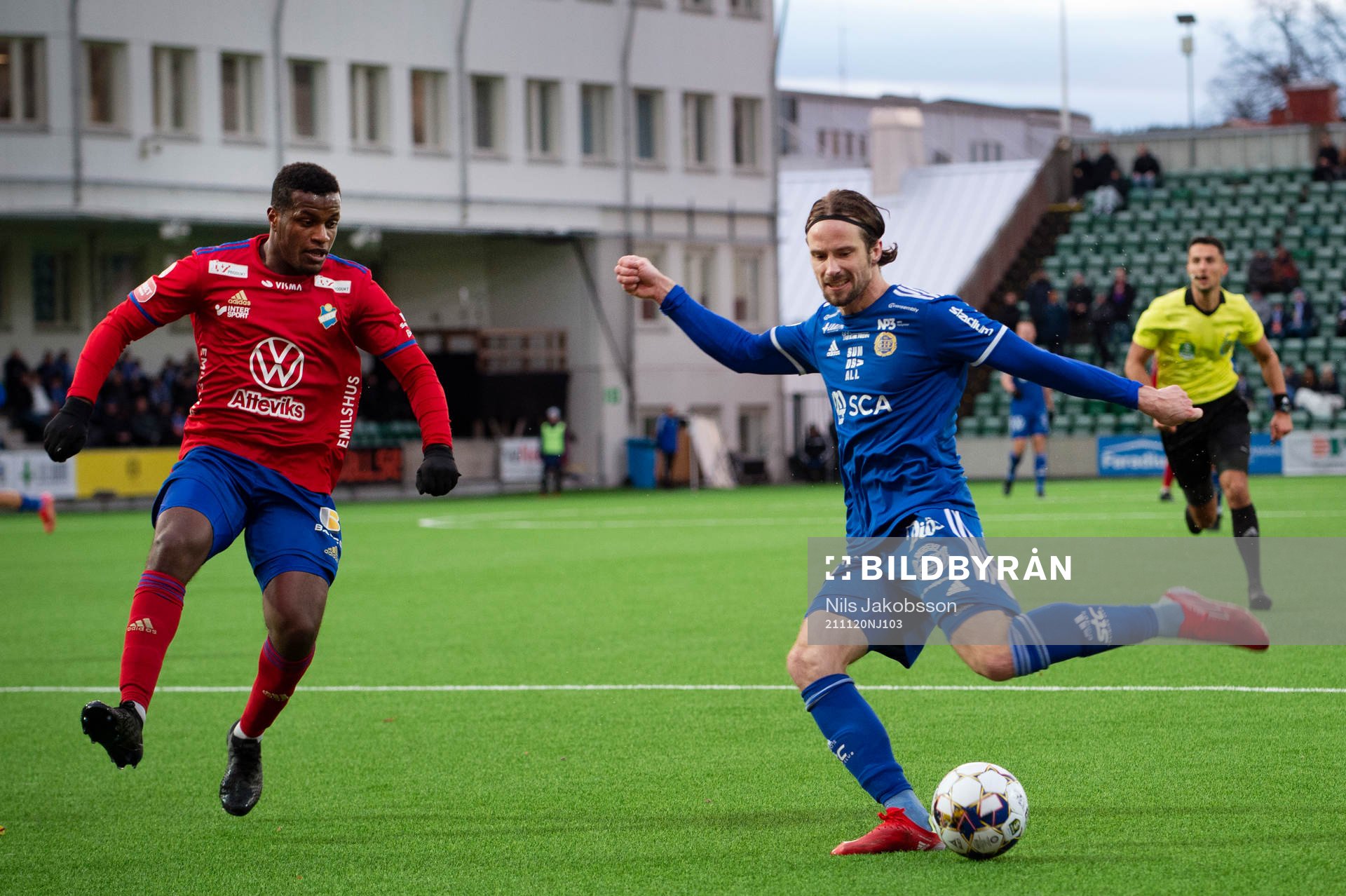 Östers Manasse Kusu och Sundsvalls Linus Hallenius