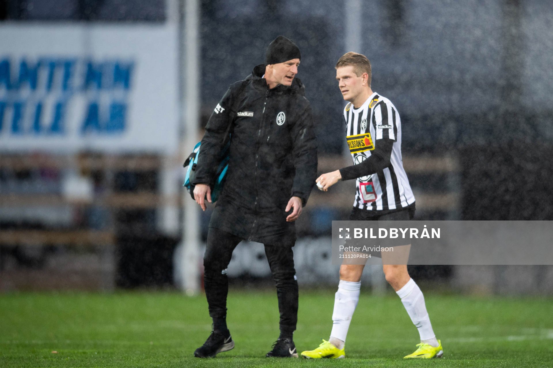 Landskronas Jacob Blixt har ont och tvingas till byte