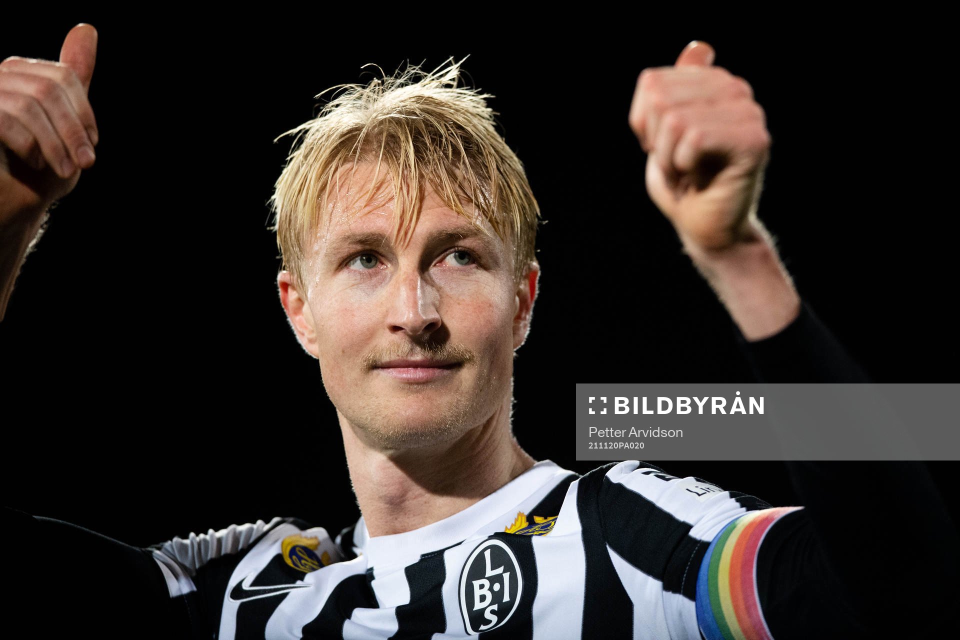 Landskronas Viktor Wihlstrand efter fotbollsmatchen i Superettan mellan Landskrona och Vasalund den 20 november 2021 i Landskrona. 