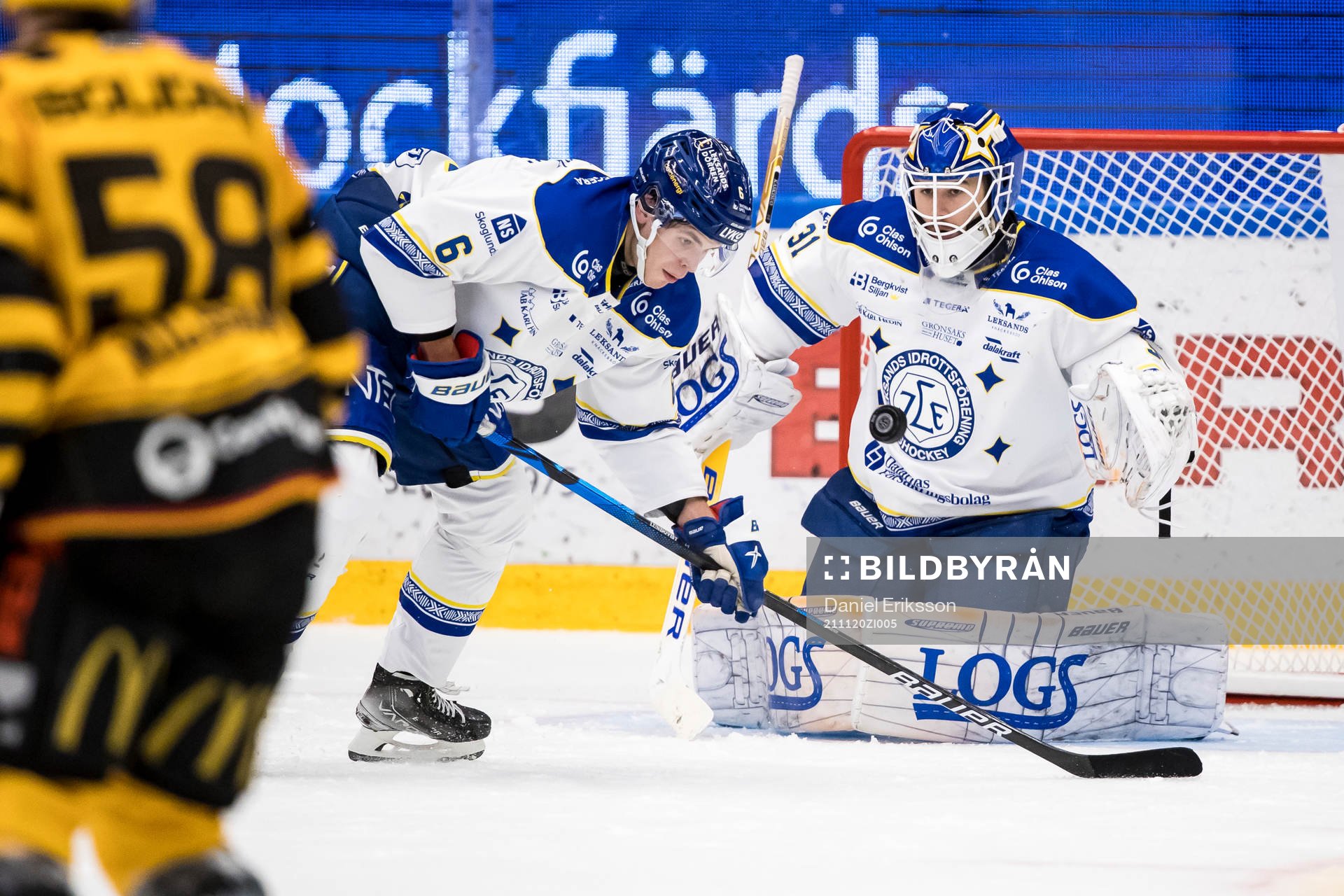 Leksands Alexander Lundqvist och Leksands målvakt Kasimir
