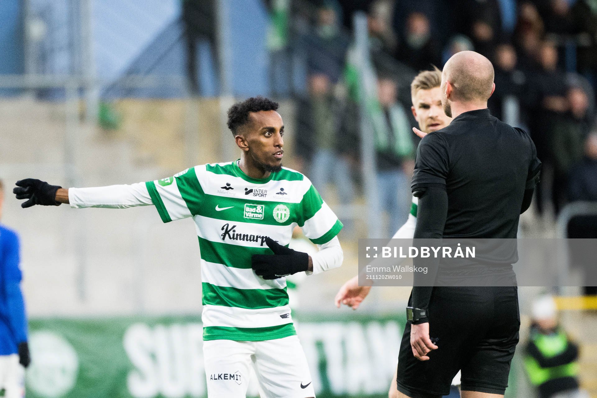 Västerås Taha Abdi Ali och domare Patrik Eriksson