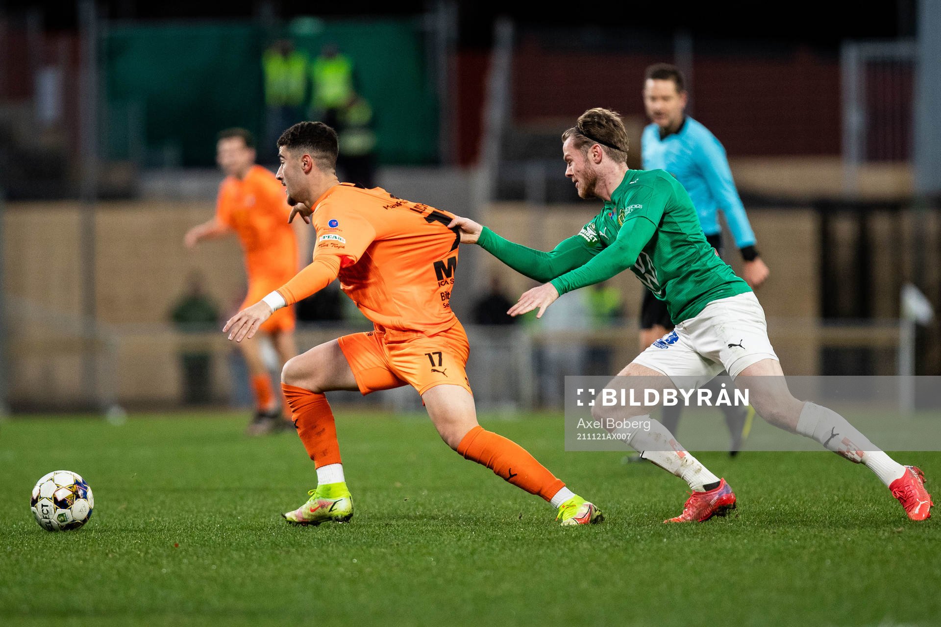 AFC Eskilstunas Ismet Lushaku och Jönköpings Daniel Ljung