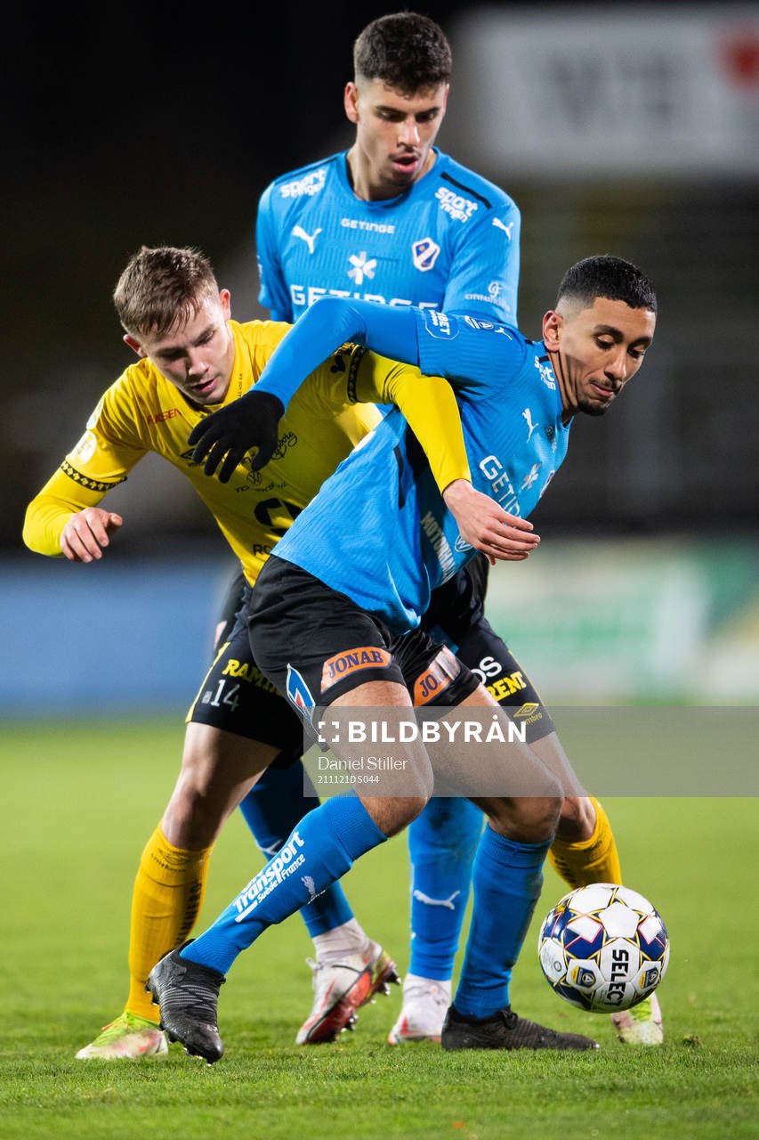 Elfsborgs Jacob Ondrejka och Halmstads Edvin Kurtulus och