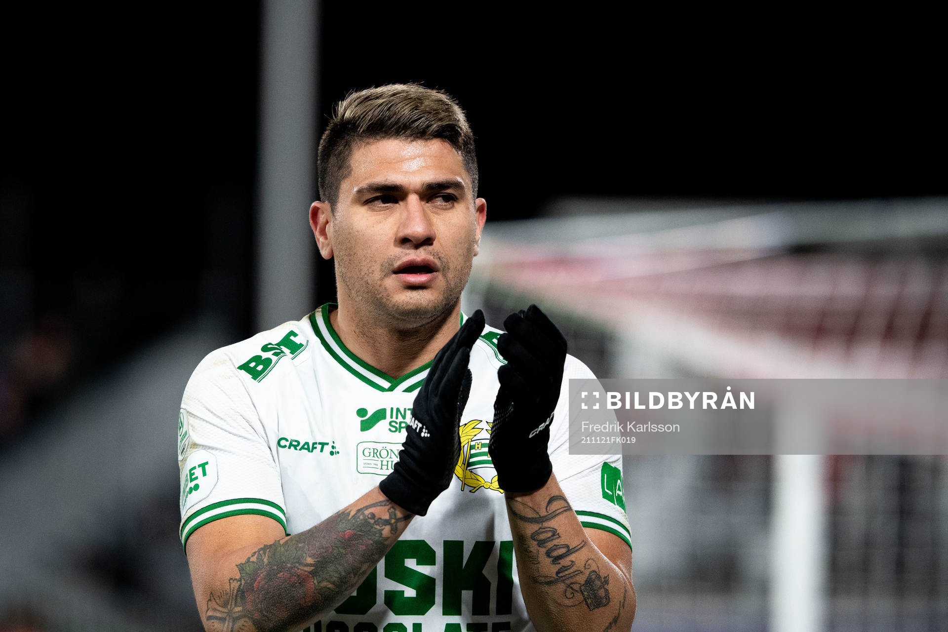 Hammarbys Paulinho tackar publiken