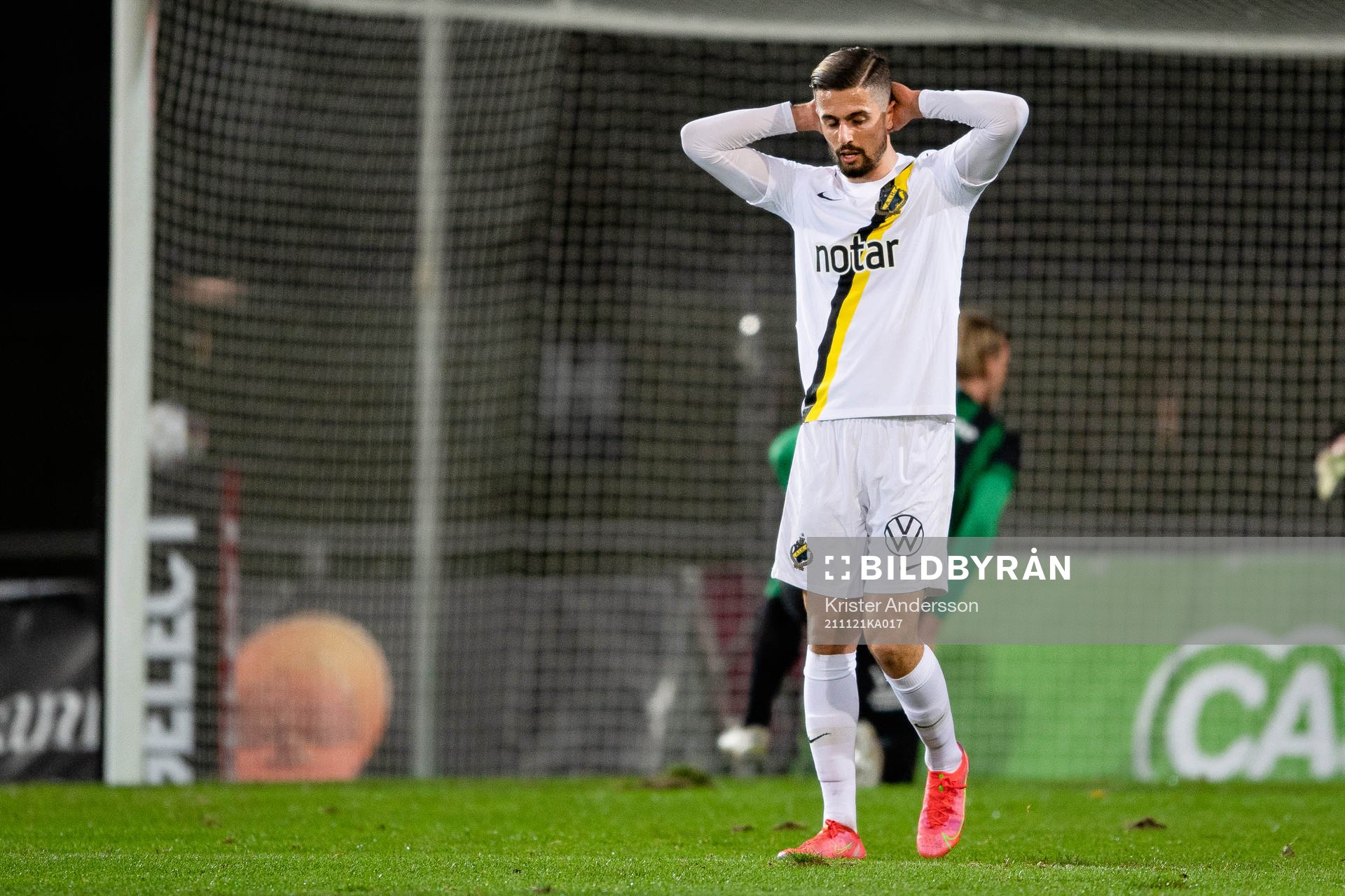 s Zack Elbouzedi deppar