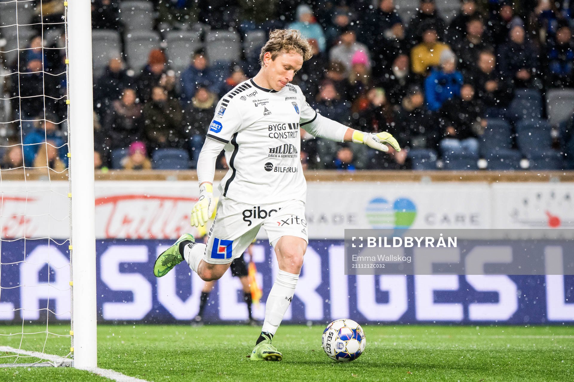Sirius målvakt August Ahlin