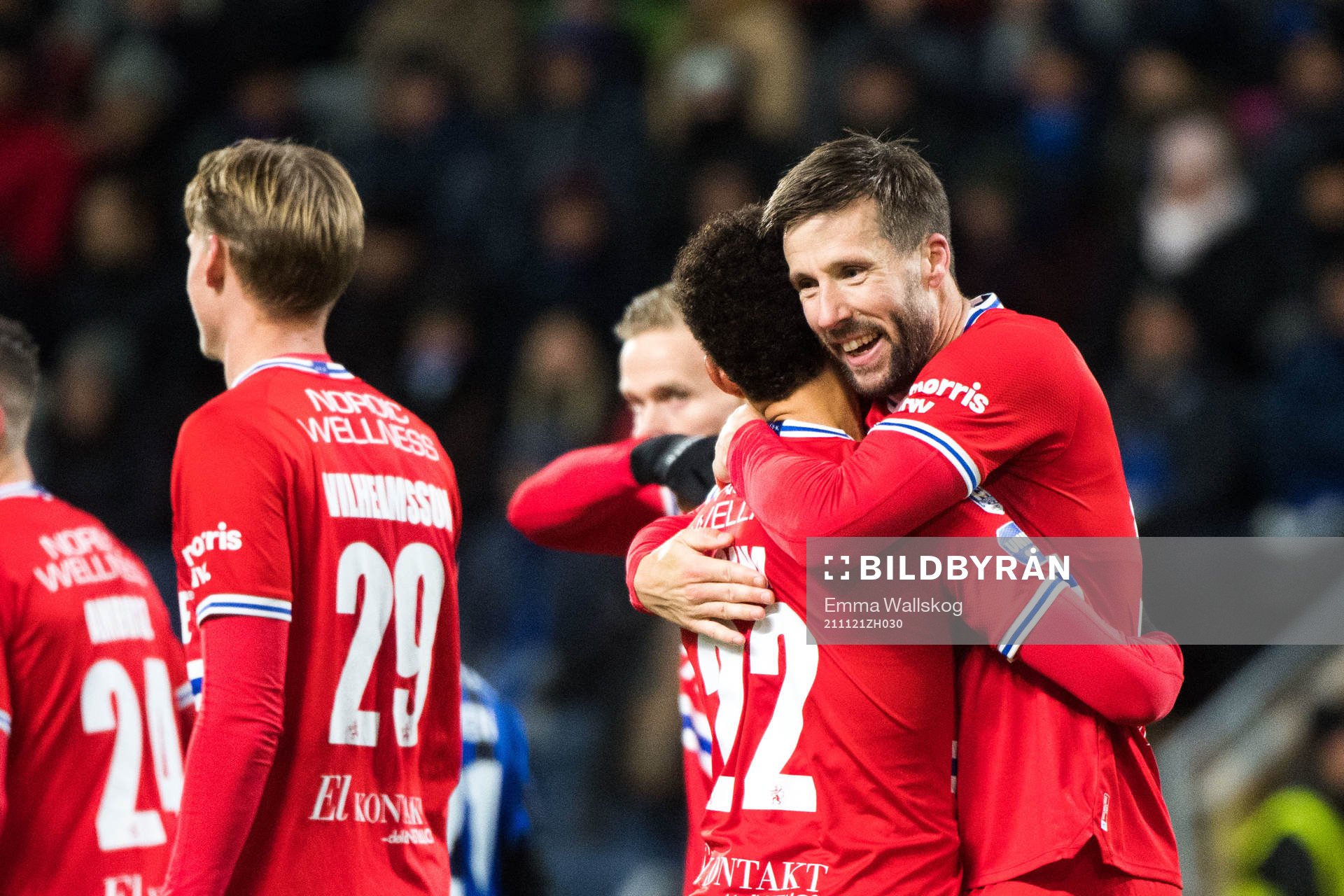 IFK Göteborgs Tobias Sana och Mattias Bjärsmyr jublar