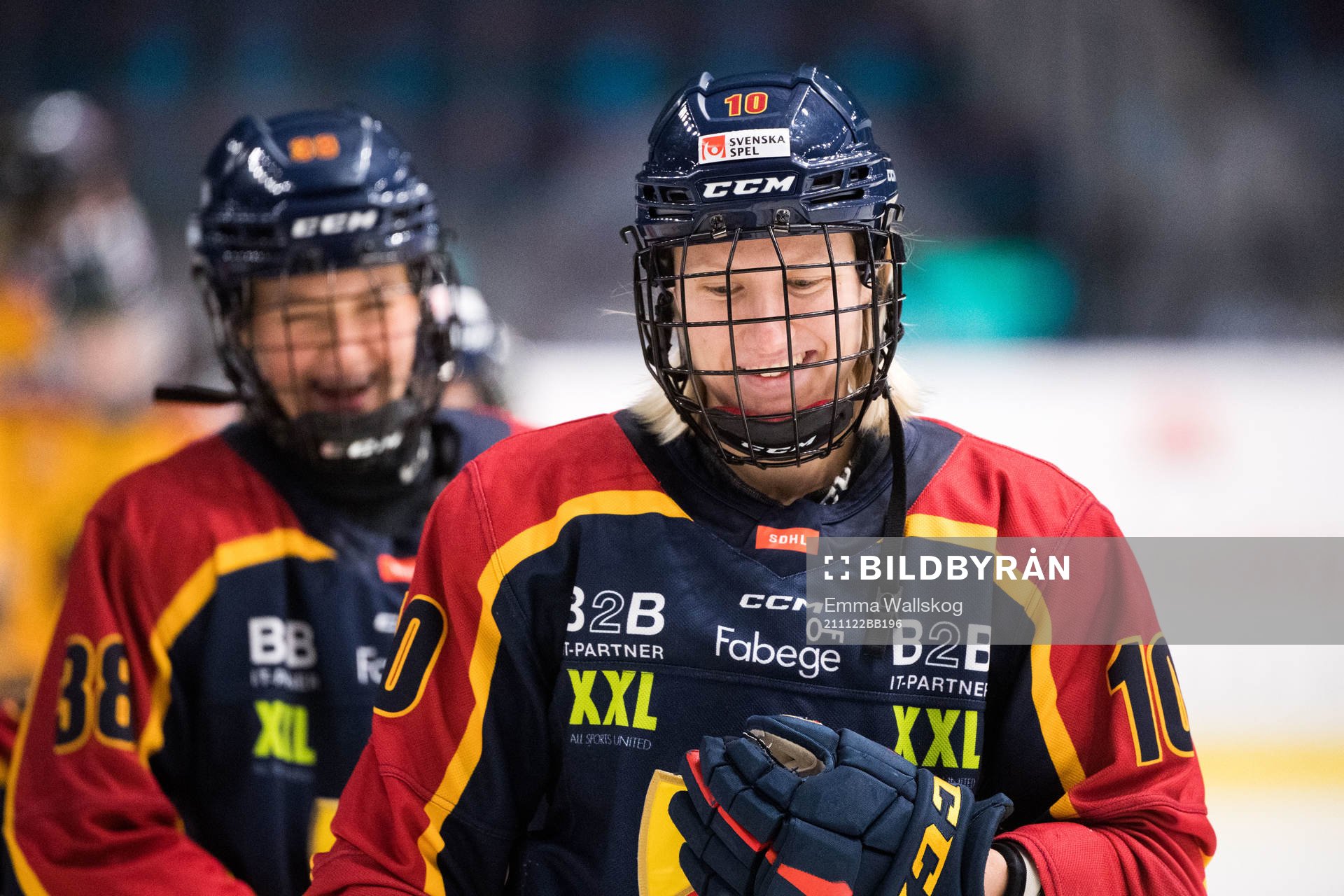 Djurgårdens Pandora Nåtby och Hannah Miller