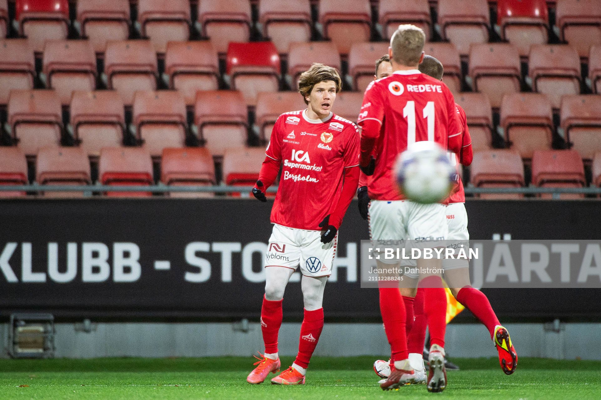 Kalmars spelare jublar
