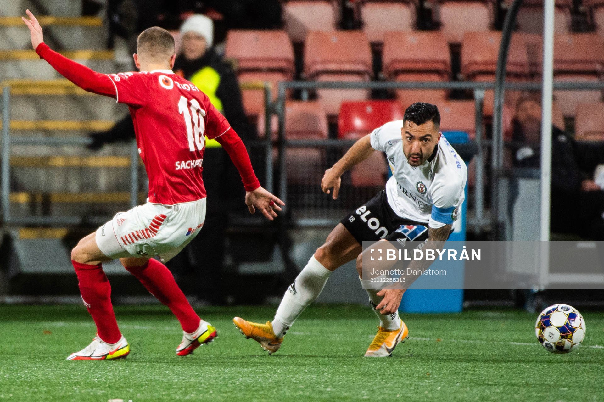 Kalmars Filip Sachpekidis och Örebros Jiloan Hamad