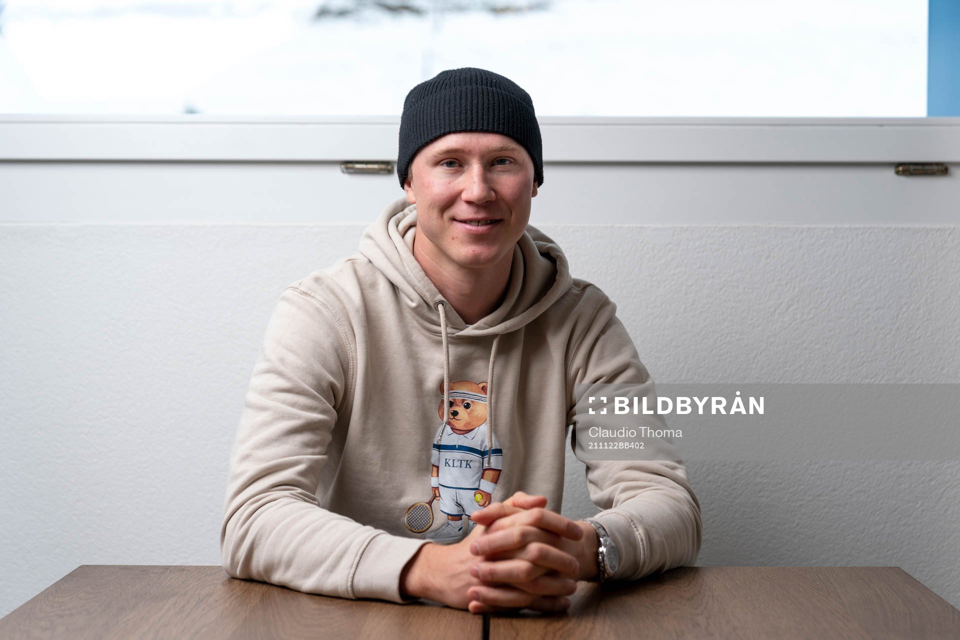 HC Davos Dennis Rasmussen i sin lägenhet