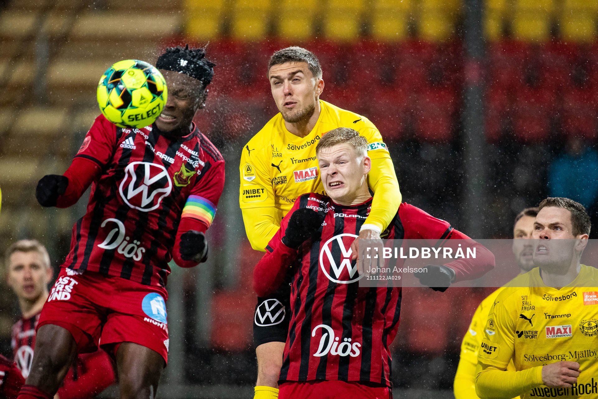 Östersunds Samuel Mensiro och Malcolm Stolt