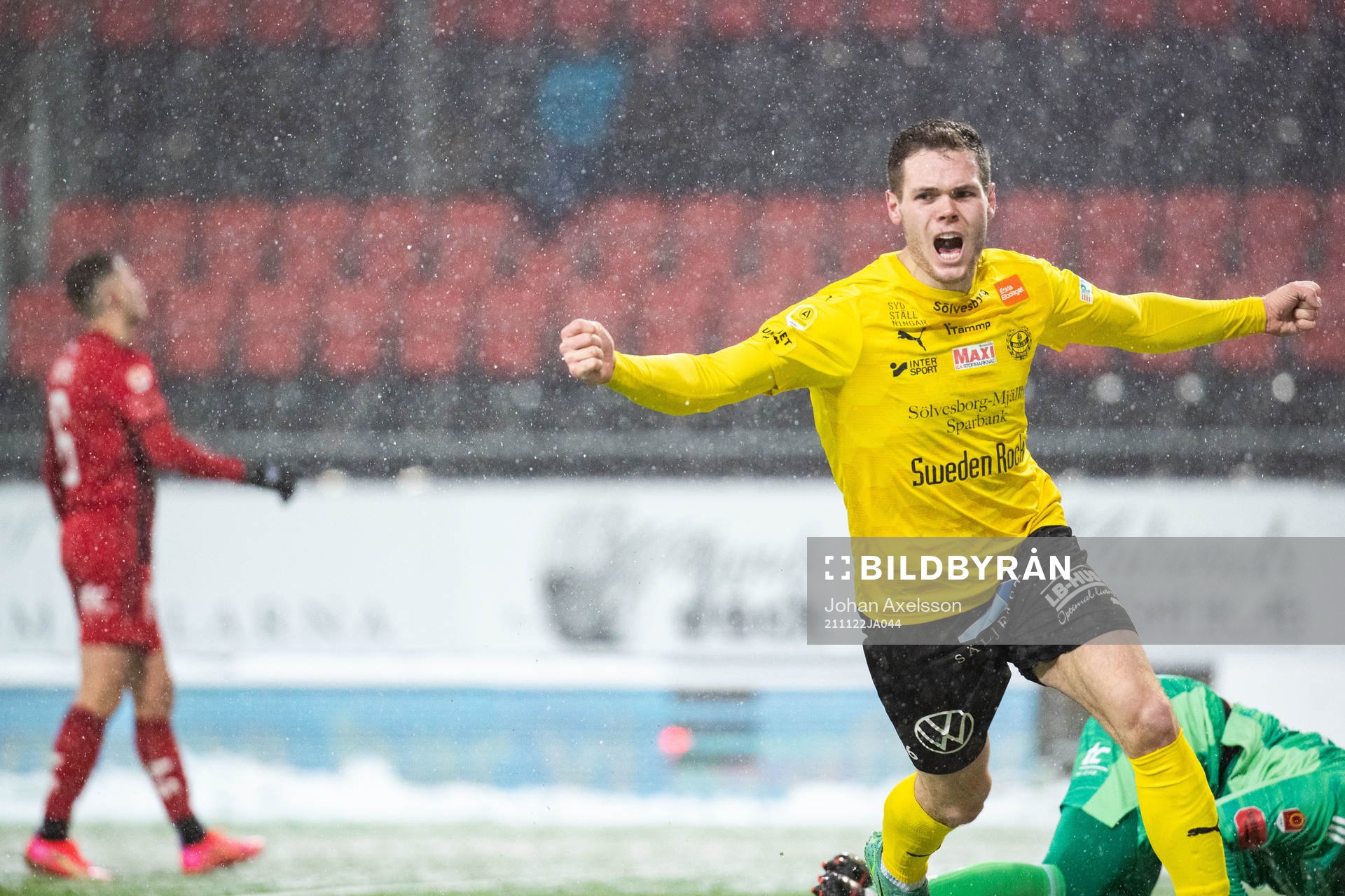 Mjällbys Jacob Bergström jublar