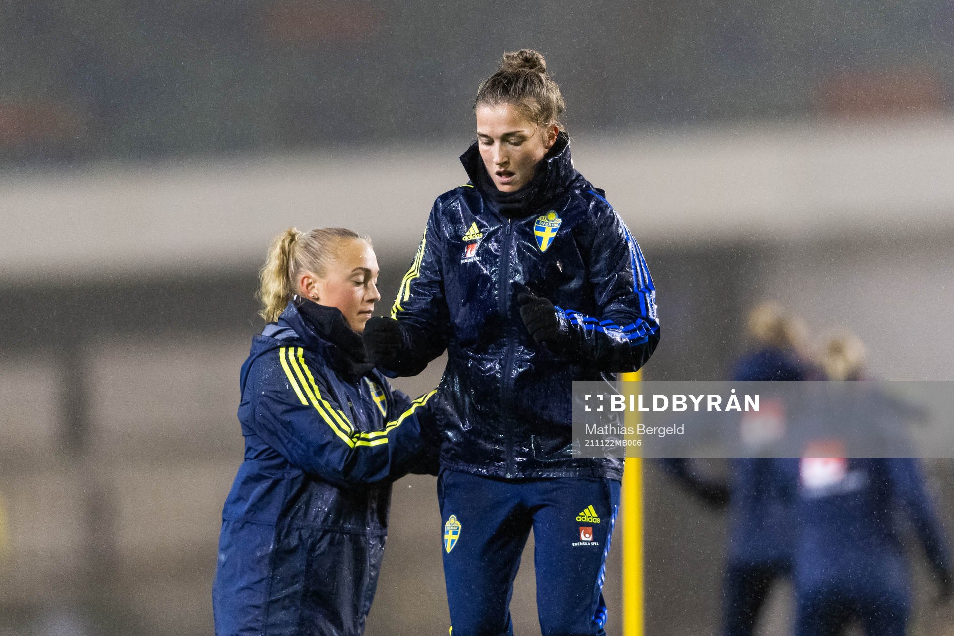 Hanna Bennison and Filippa Angeldahl of the Swedish women's