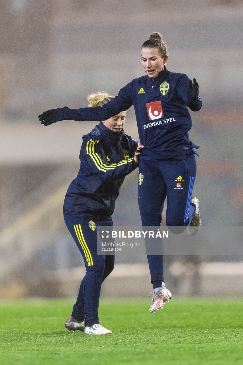 Rebecka Blomqvist and Emma Berglund of the Swedish women's