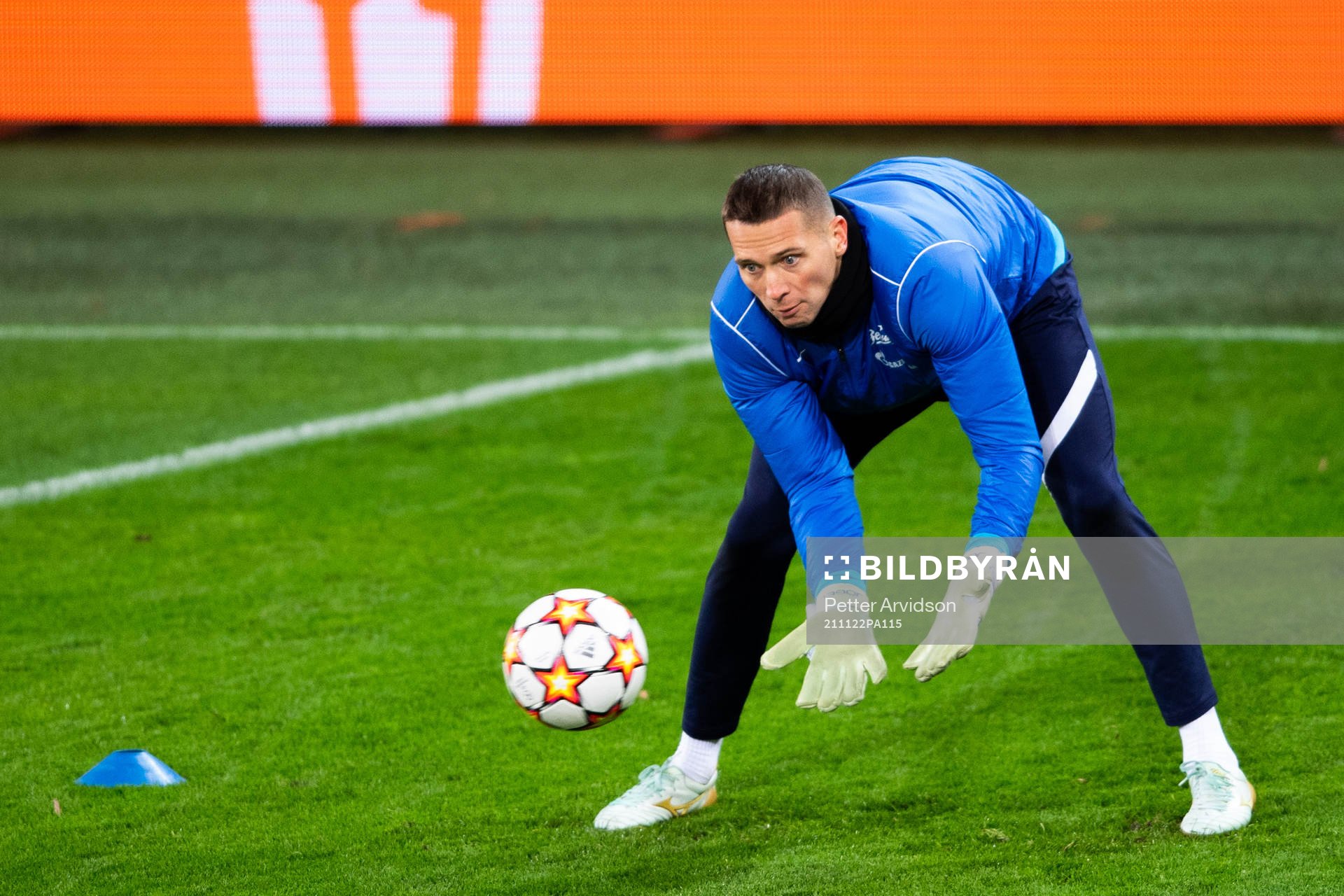 Goalkeeper Mikhail Kerzhakov during a training session with Zenit St Petersburg on November 22, 2021 in Malmö. 