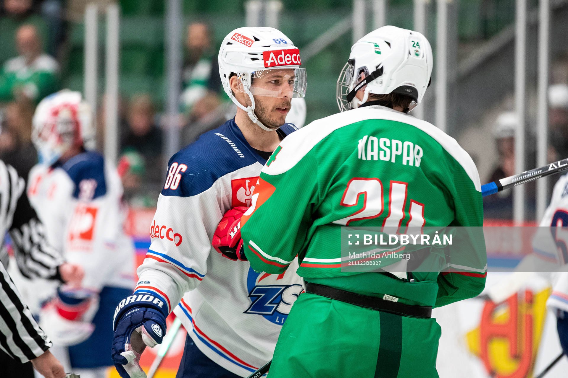 Dario Trutmann of Zurich and Marco Kasper of Rögle