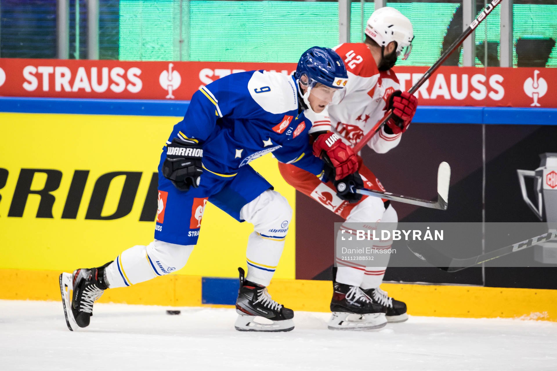 Leksands Patrik Zackrisson and Klagenfurts Rok Ticar