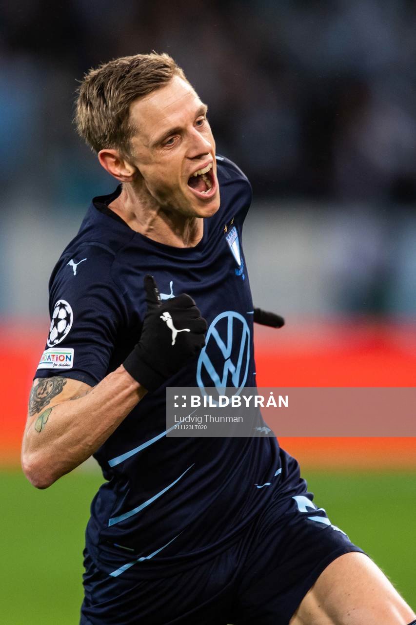 Sören Rieks of Malmö FF celebrates