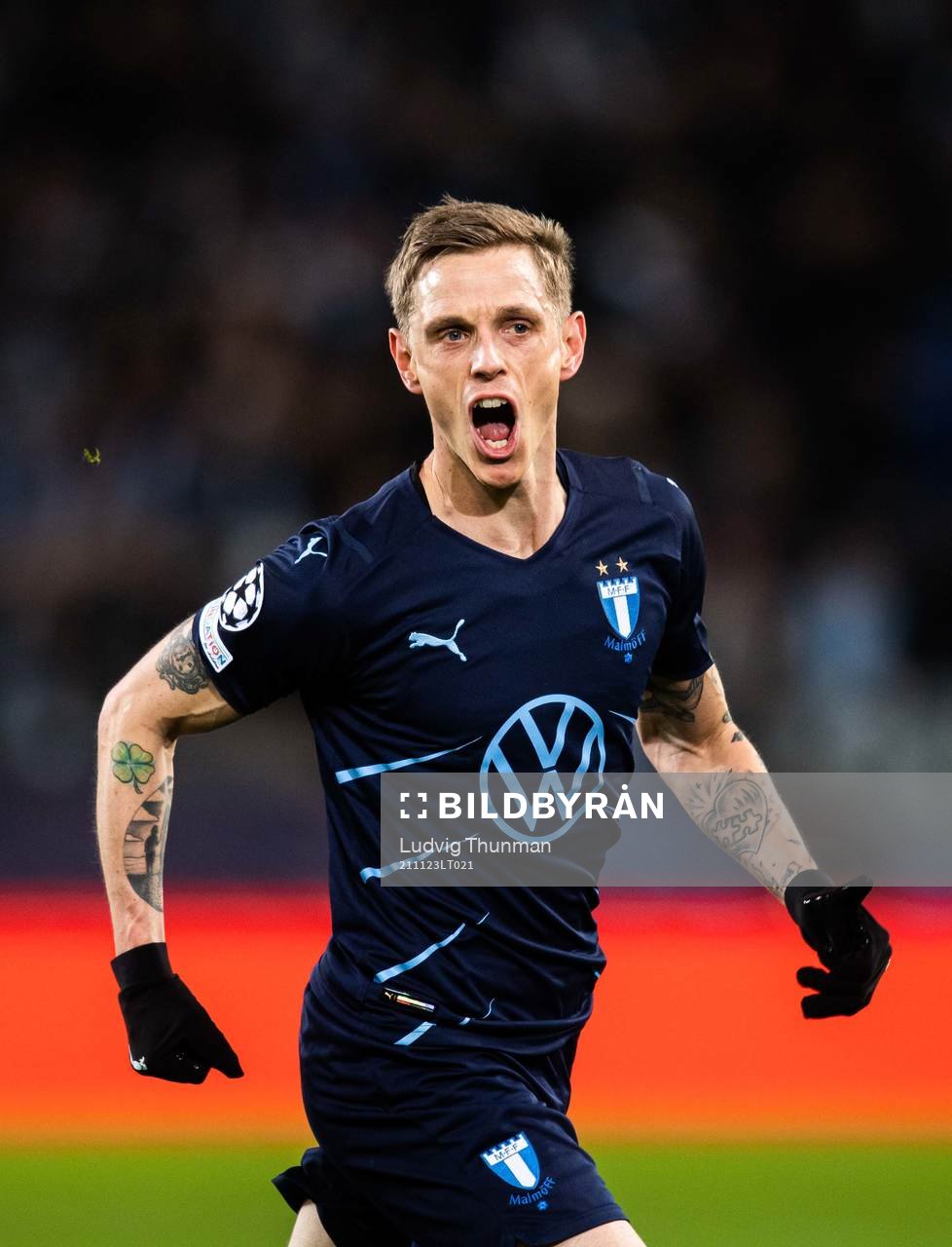 Sören Rieks of Malmö FF celebrates