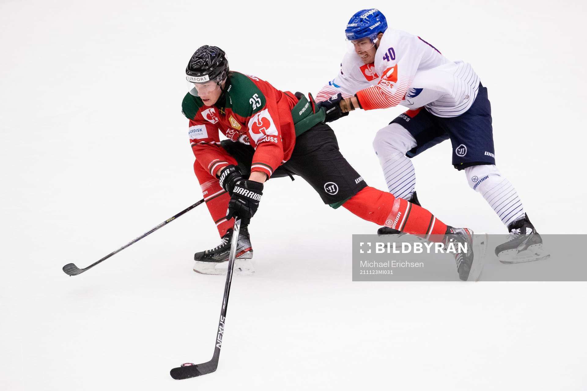 Elmer Söderblom of Frölunda and Valentino Klos of Adler