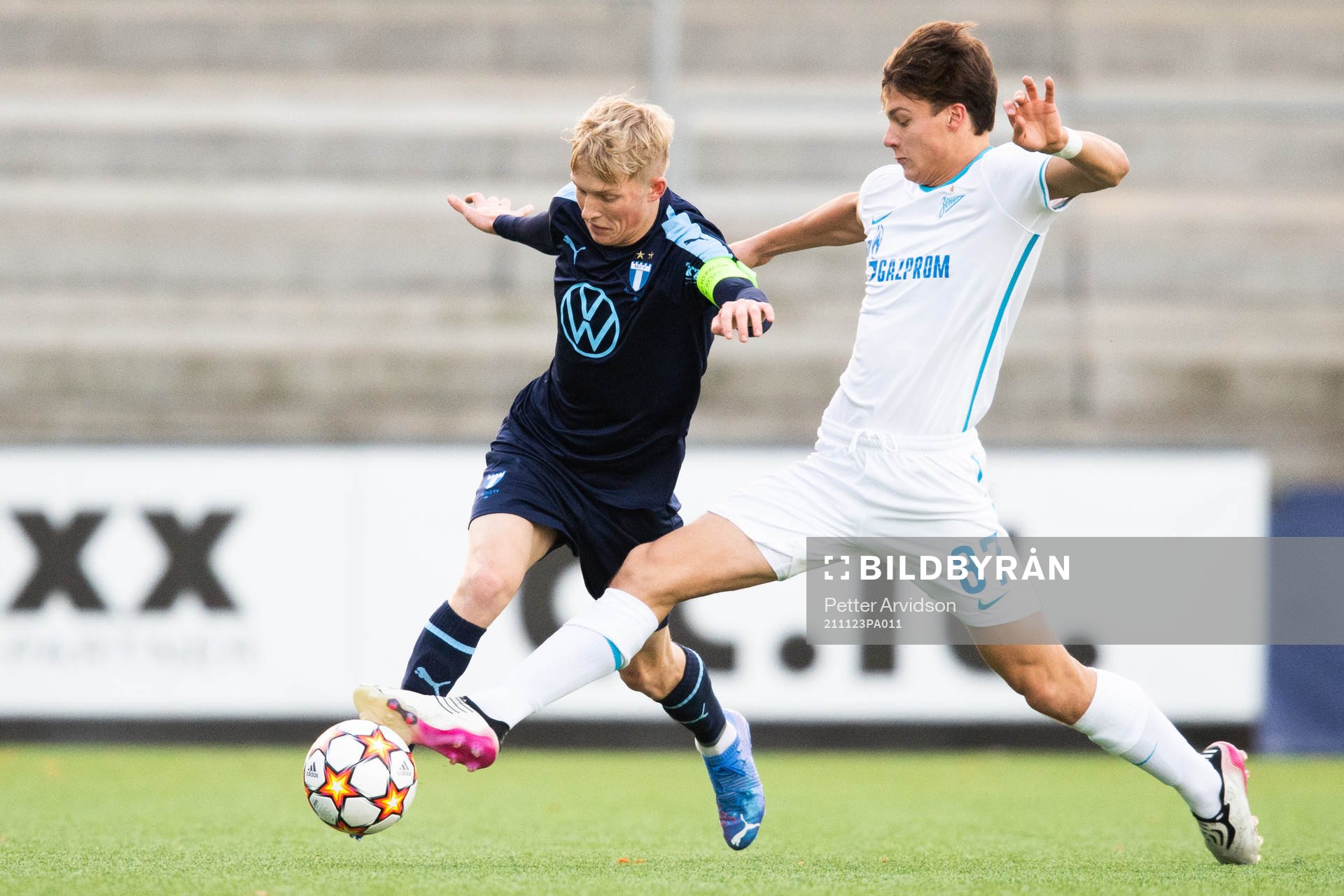 Melker Widell of Malmö FF and Dmitrii Vasilev of Zenit during the UEFA Youth League match between Malmö FF and Zenit St Petersburg on November 23, 2021 in Malmö.