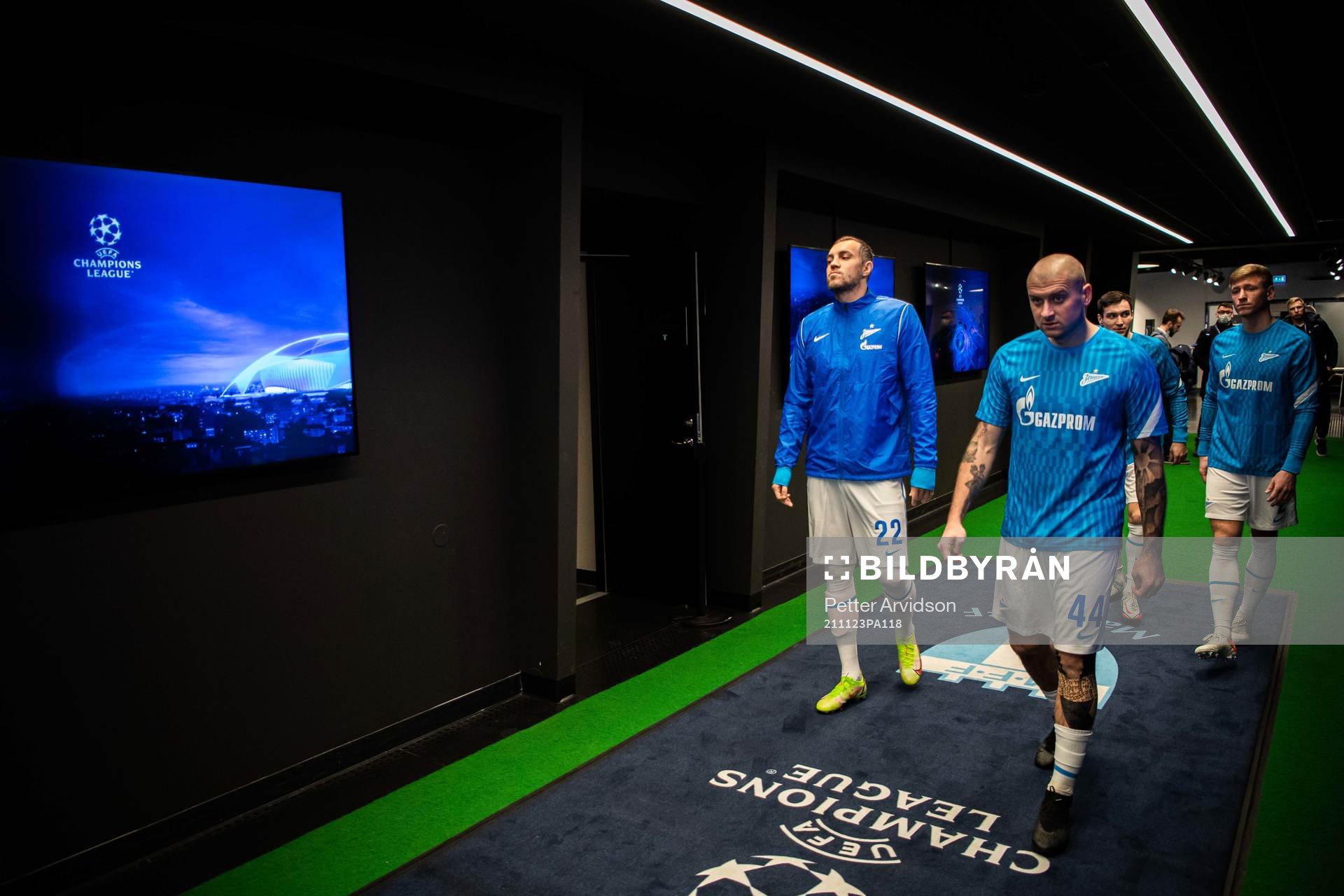 Artem Dzyuba and Yaroslav Rakits´kyy of Zenit