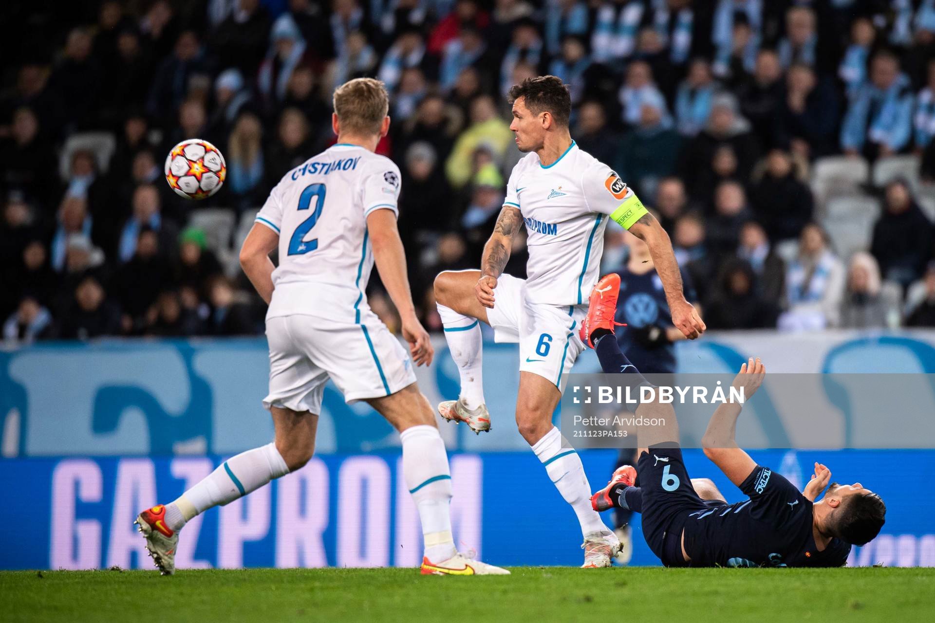 Antonio Colak of Malmö FF and Dejan Lovren of Zenit