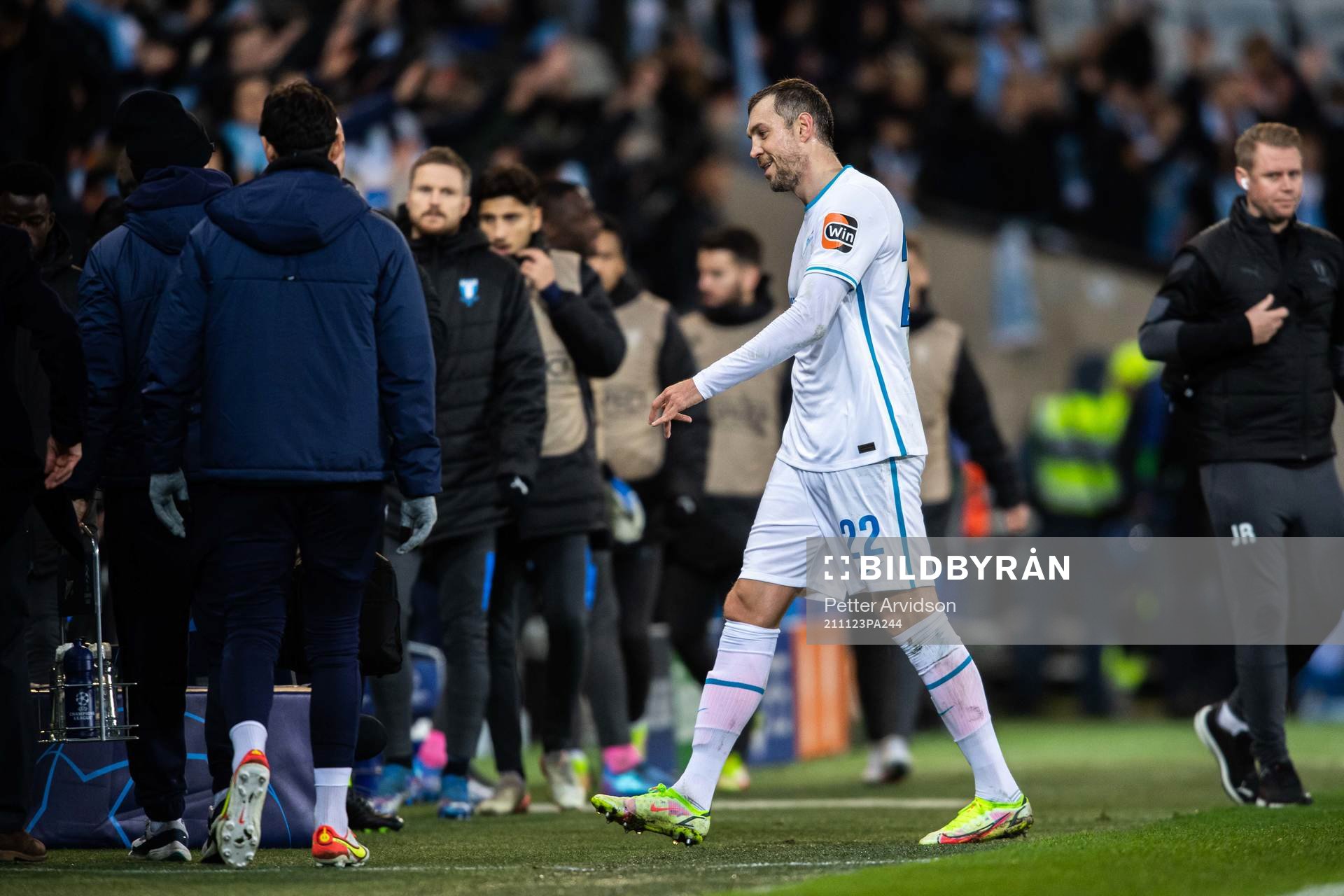 Artem Dzyuba of Zenit looks dejected