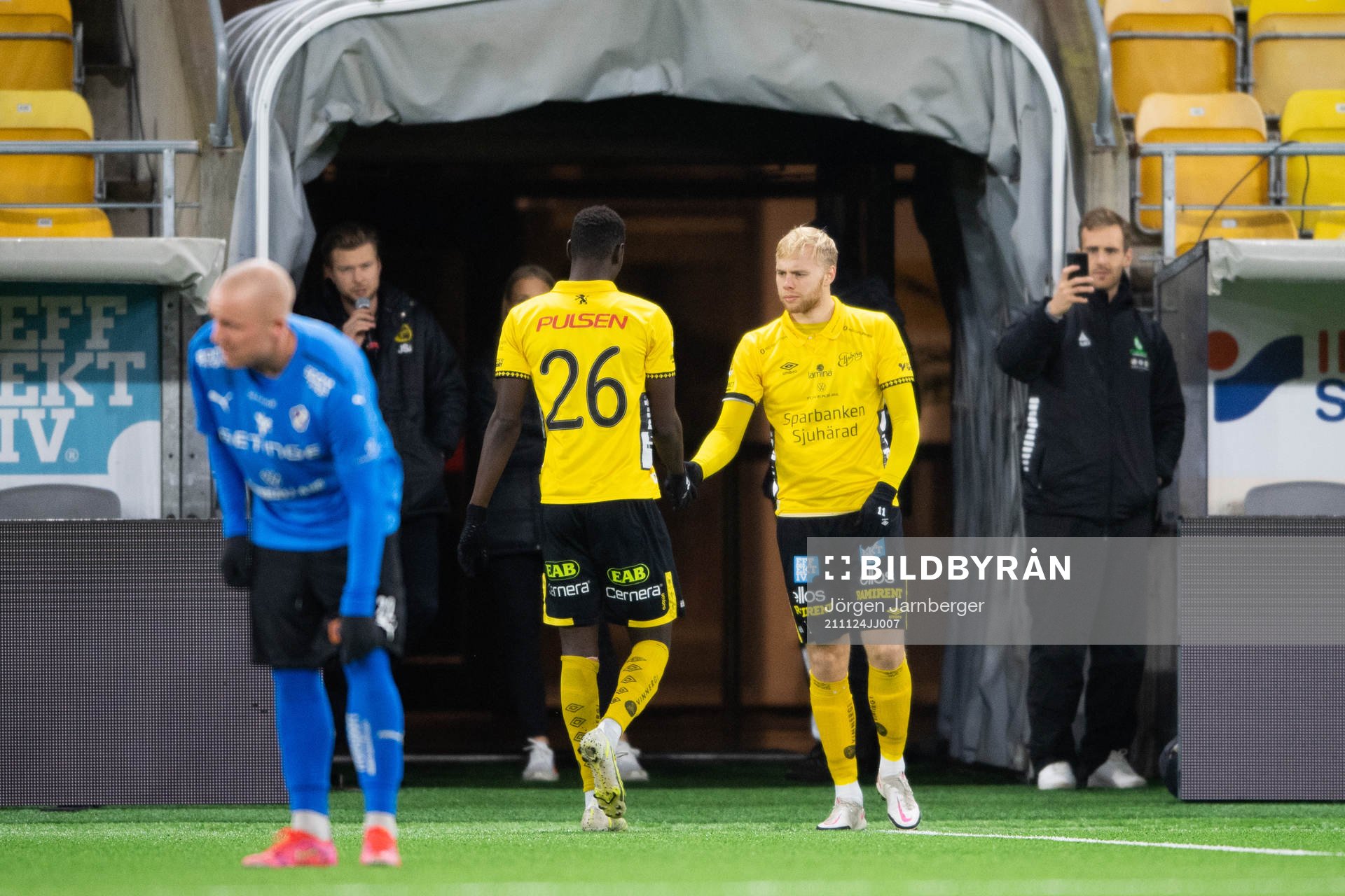 Elfsborgs Marokhy Ndione byts ut och in kommer Sveinn Aron