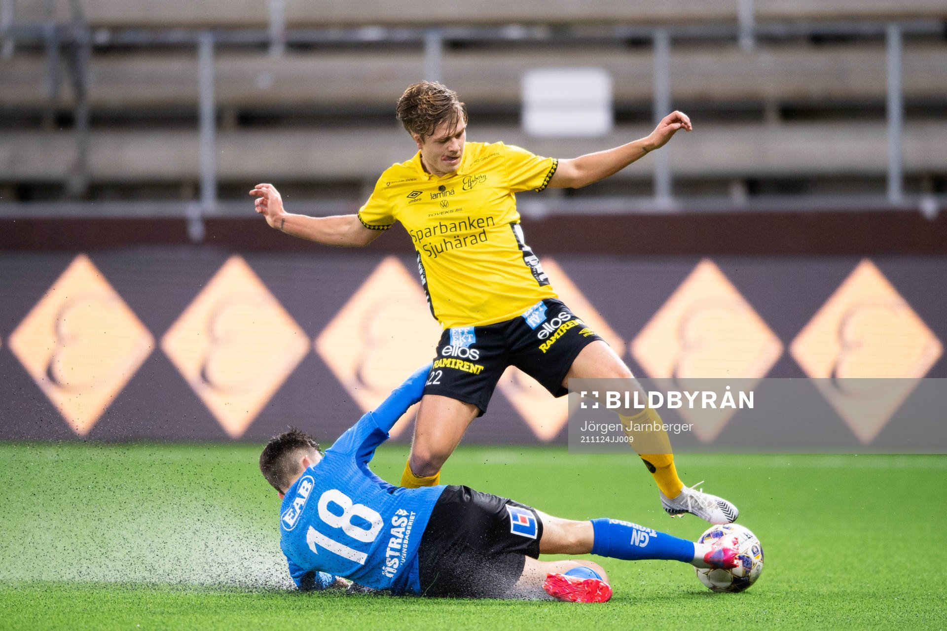 Halmstads Emil Tot Wikström och Elfsborgs Kevin Holmén