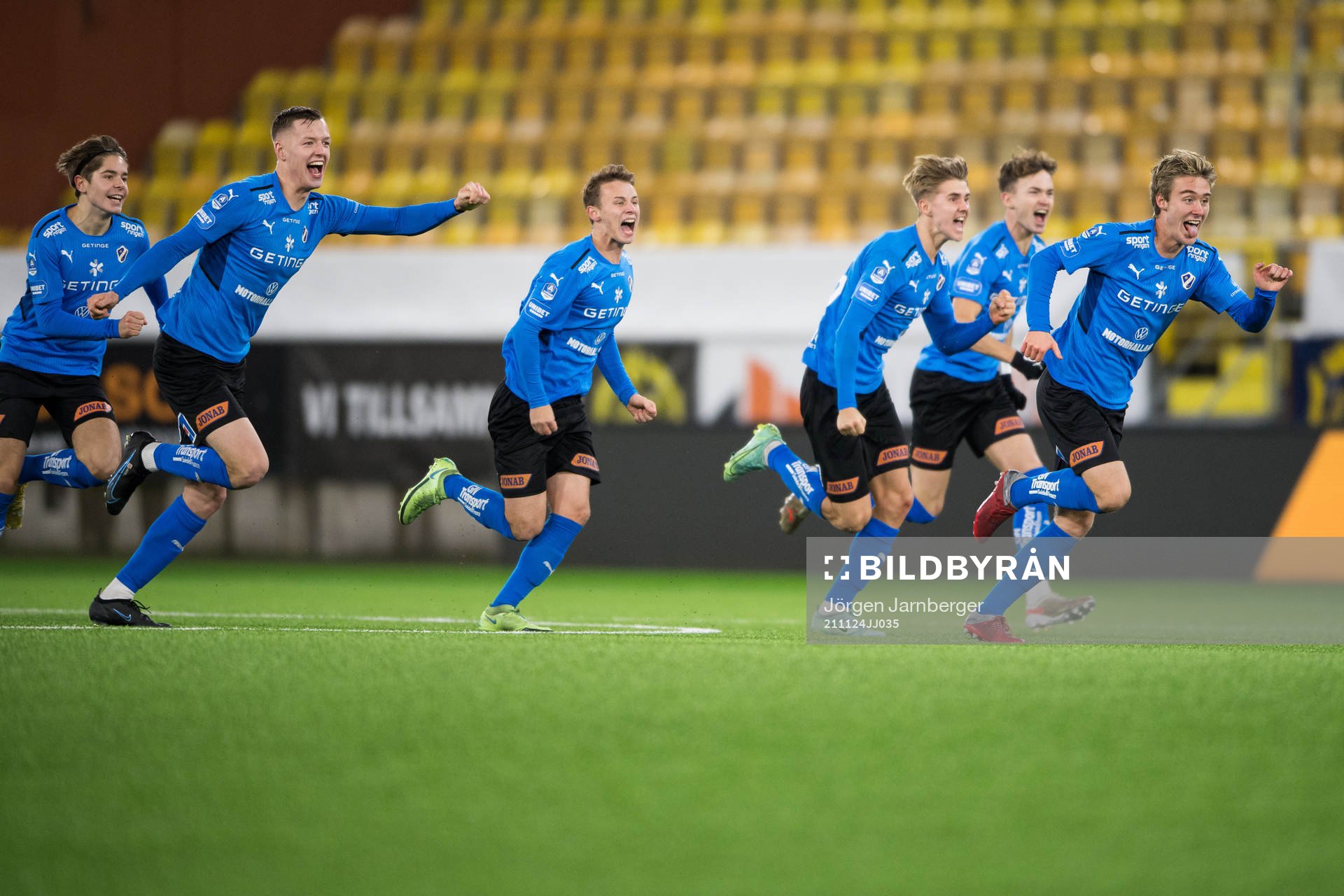 Halmstads spelare jublar