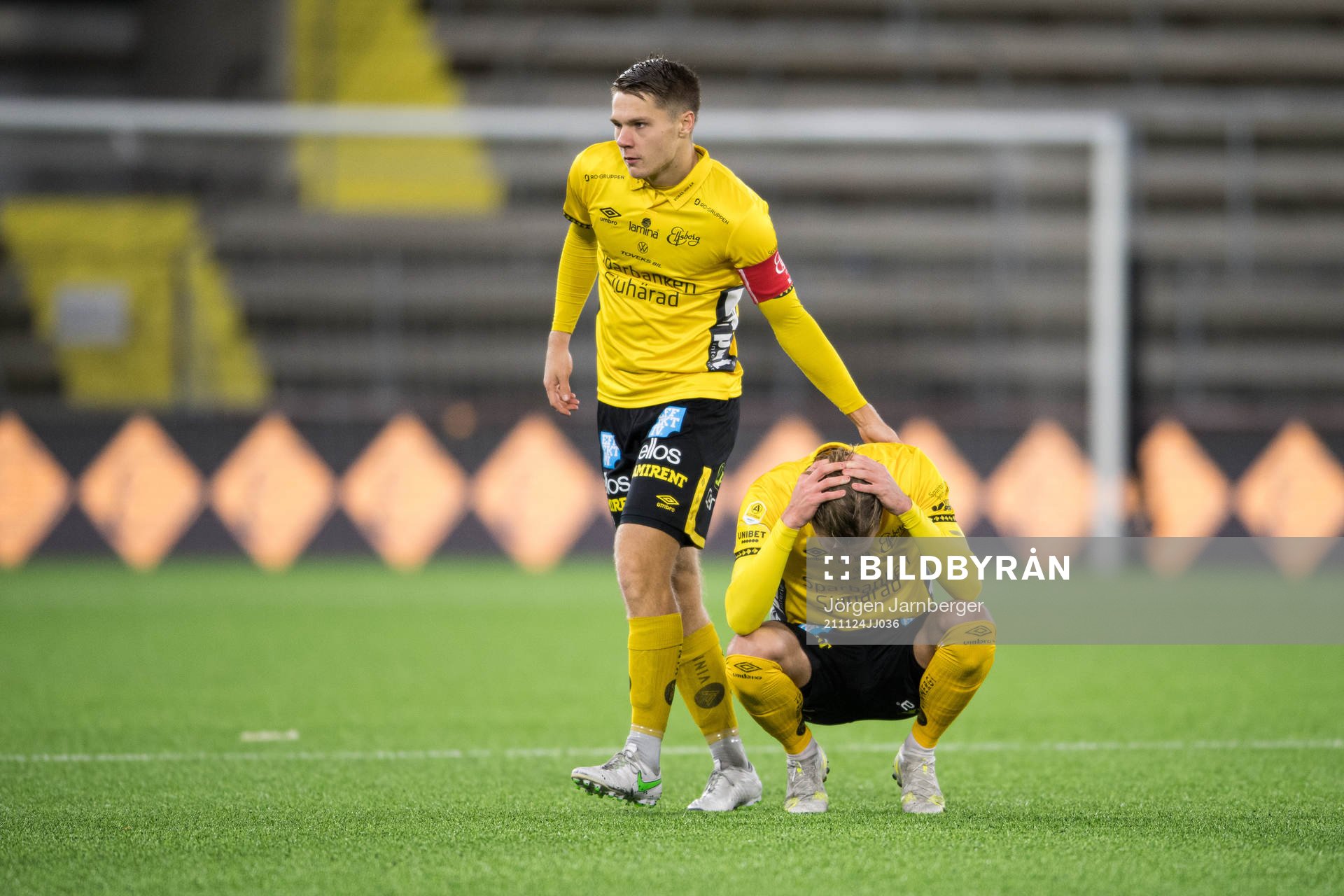 Elfsborgs Gustav Broman och Noah Söderberg deppar